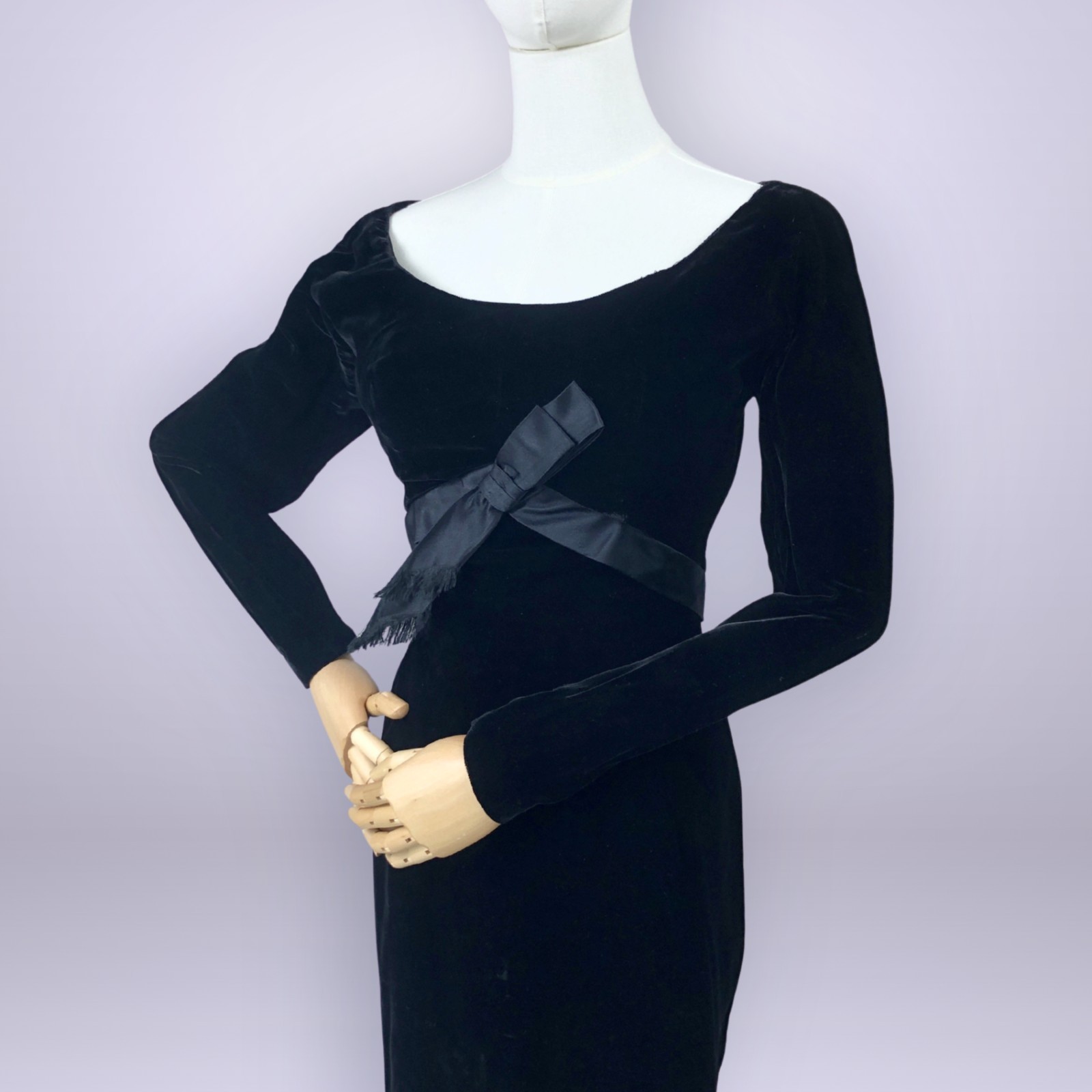 VINTAGE 50s Velvet Wiggle Bombshell Dress with Bow & Shelf Bust 36B/ 27W VFG