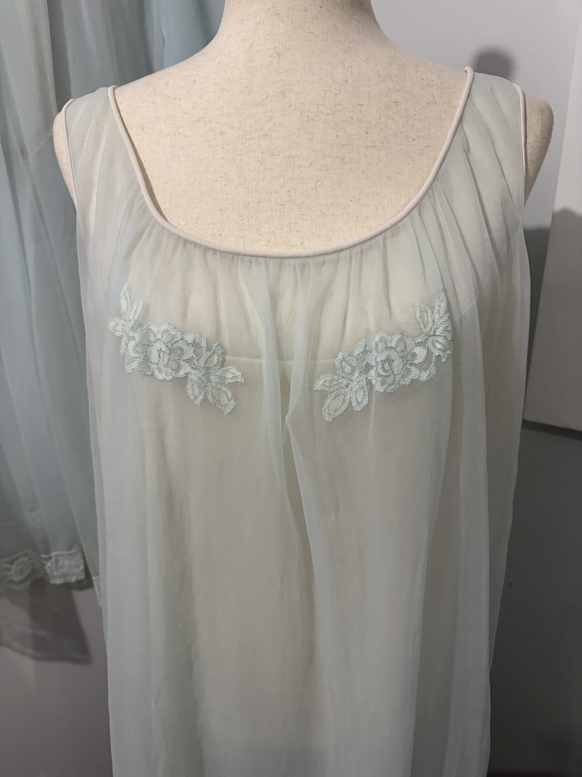 Vintage 60’s Formfit Roger’s Nightgown and Peignoir Set Size Large