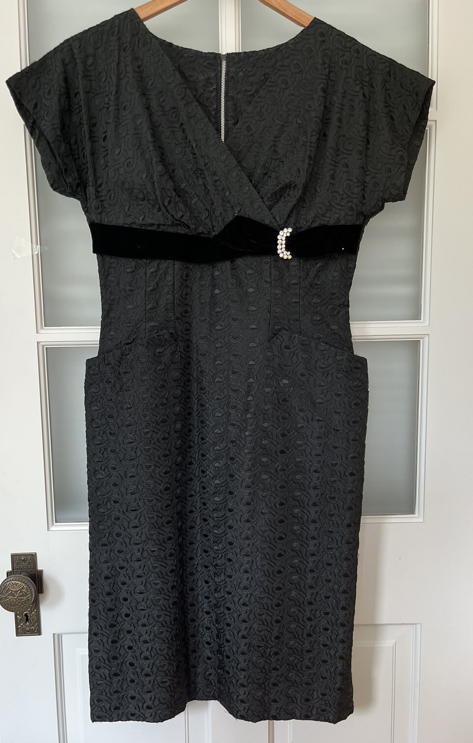 Vintage Stunning 1940’s 40’s Black Bombshell Pencil Dress Pinup S Fits 4 Brocade
