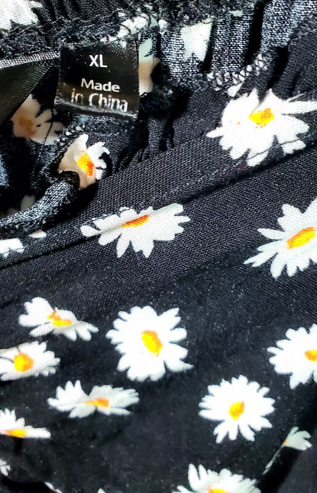 Mlle Gabrielle Women’s 1X Black Daisy Floral Ruched Midi Dress Puff Sleeves