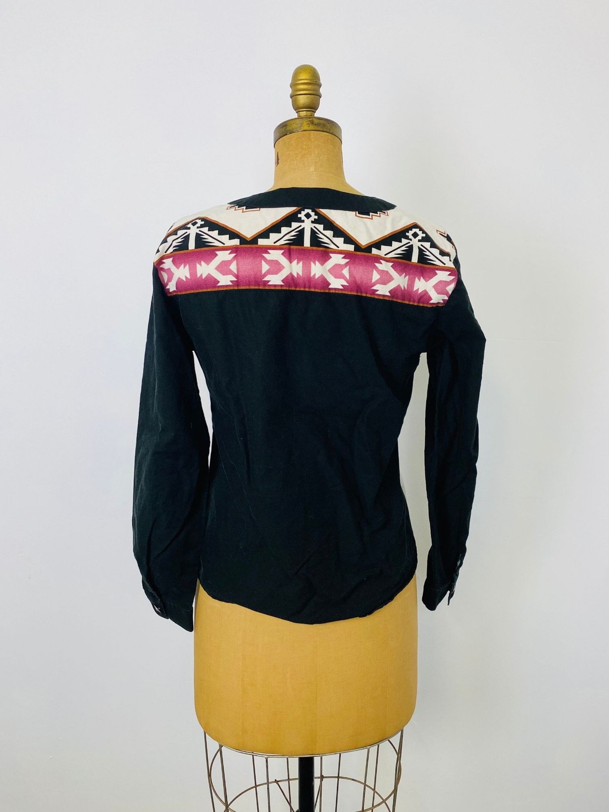 Vintage Roper Western Wear Woman’s M Rodeo Shirt Button Down Shirt Aztec Print