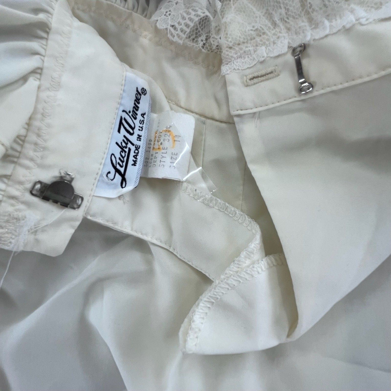 Lucky Winner Women Blouse Ivory Polyester Size 14 Vintage Victorian Lace Ruffle