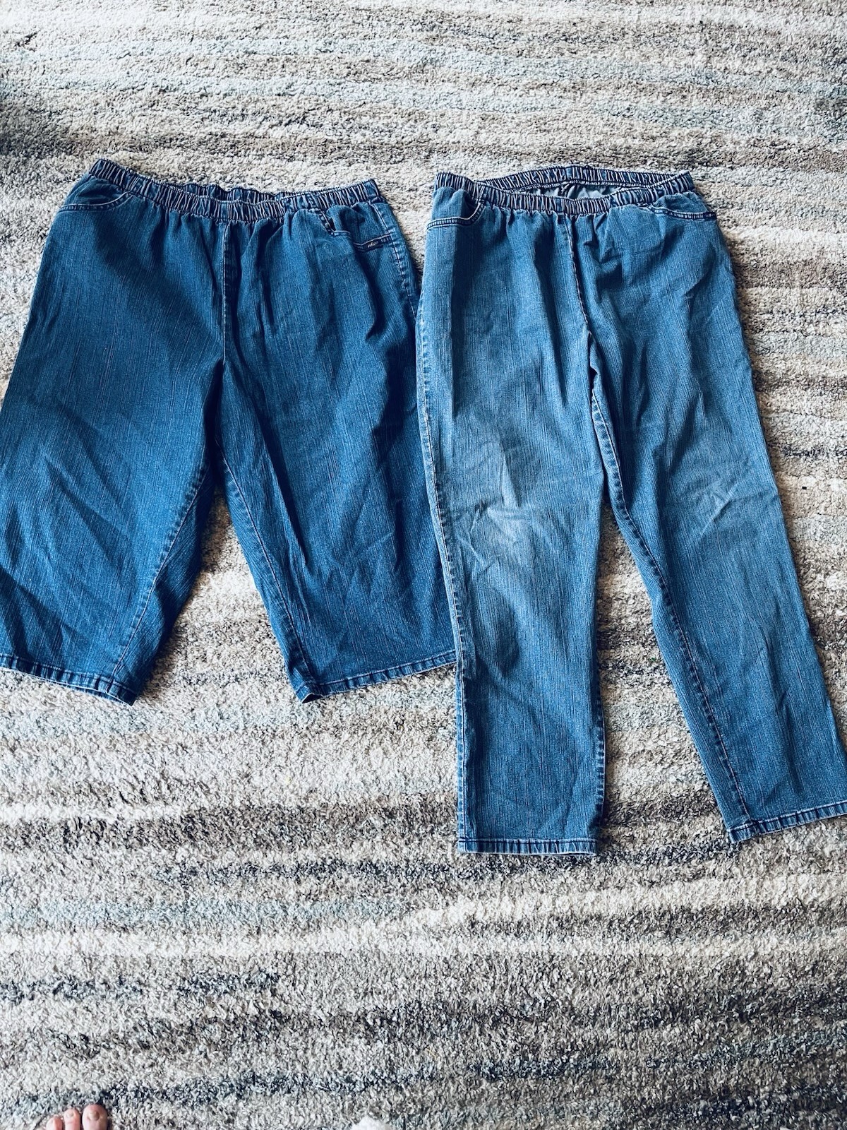 Vintage Chic Pull On Elastic Waist Ladies Pants Jeans Capri Denim Lot Size 22W