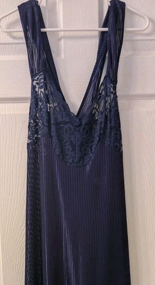 Vintage Petra Fashions Womens Nightgown Lingerie Sheer Lace Cross StrapNavy Sz L