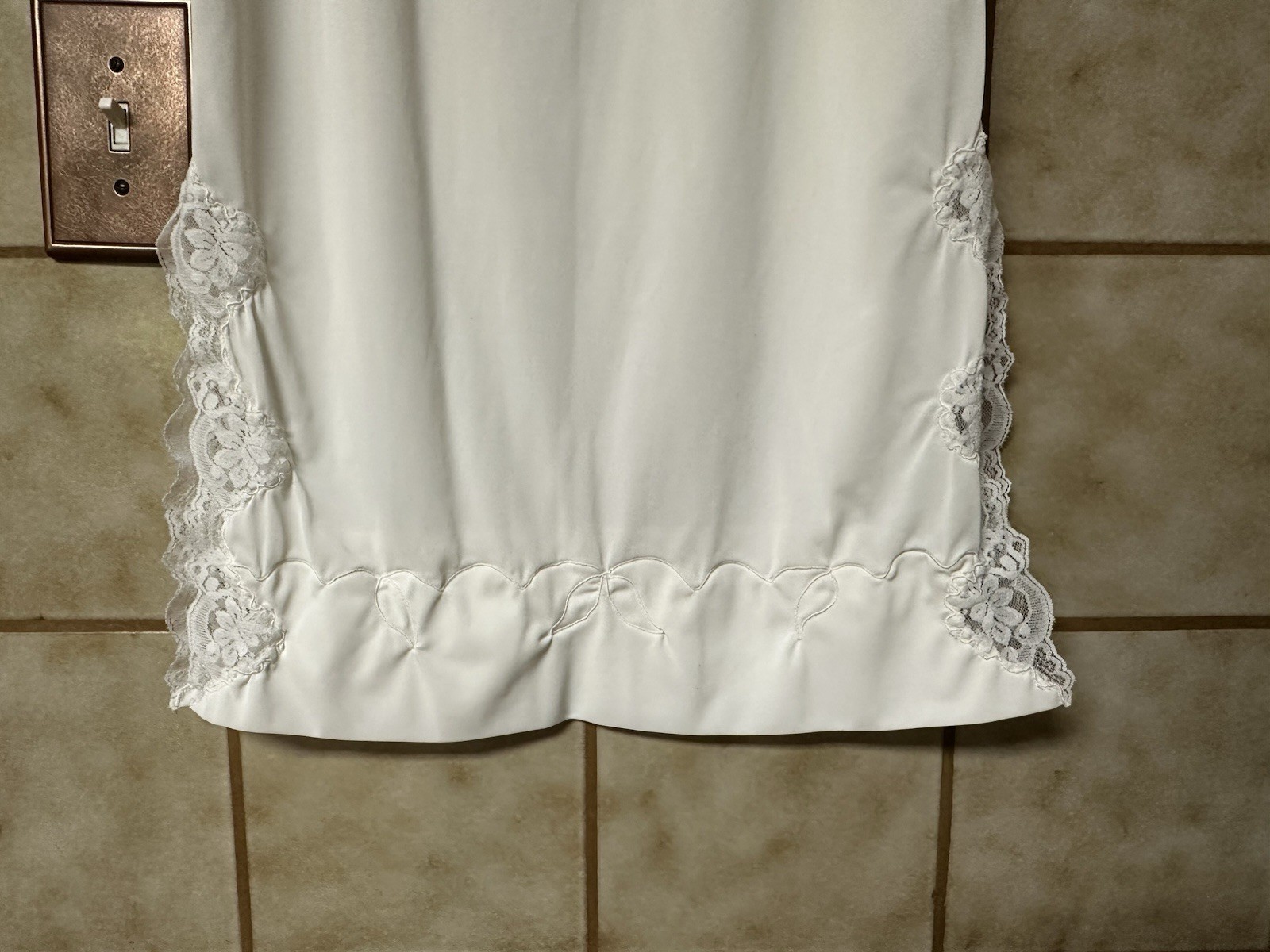 Vintage Women’s Retro Lace Embroidered Side Split Maxi Bridal Slip, Ivory Sz M