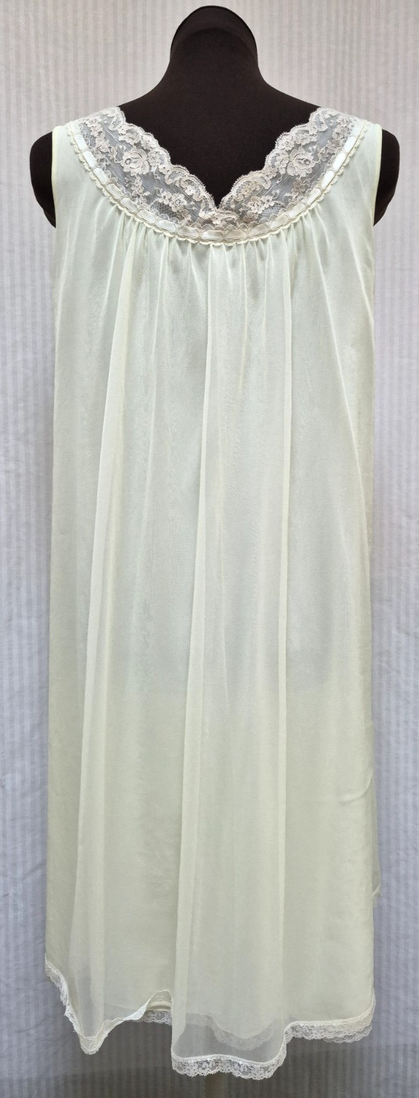 Vintage SHADOWLINE Yellow Nylon Chiffon & Lace Nightgown Nightie – Size M – EUC