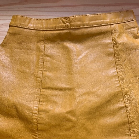 Vintage 1980’s High Waist Mustard Yellow Leather Skirt Small