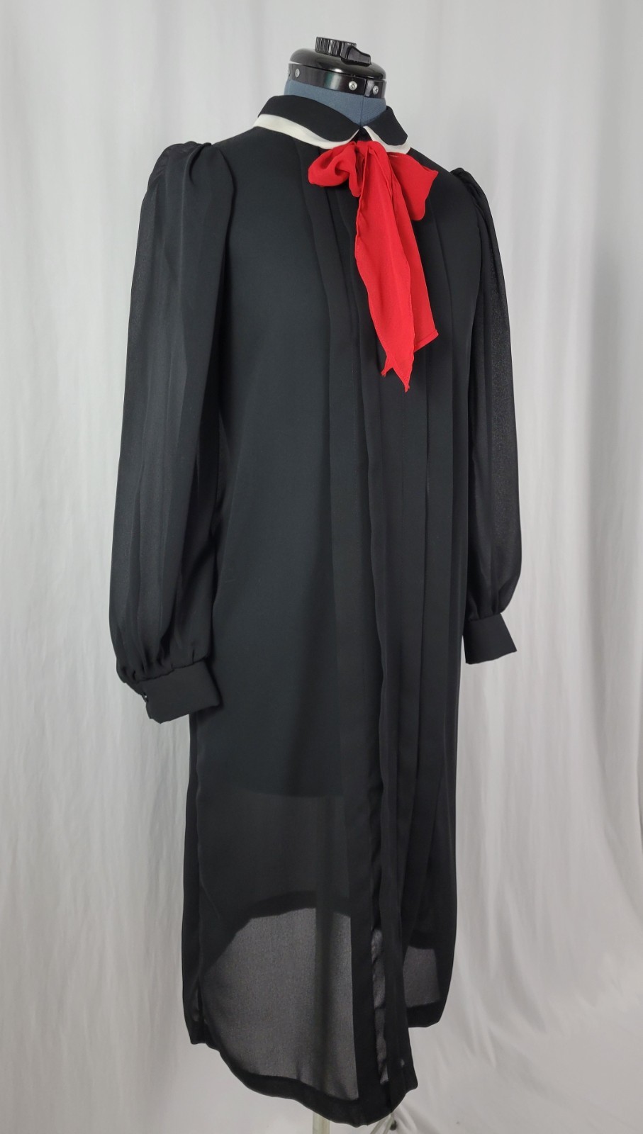 Vintage You Babes 2 Black Shift Dress w White Undercollar & Red Tie Size XS/S?