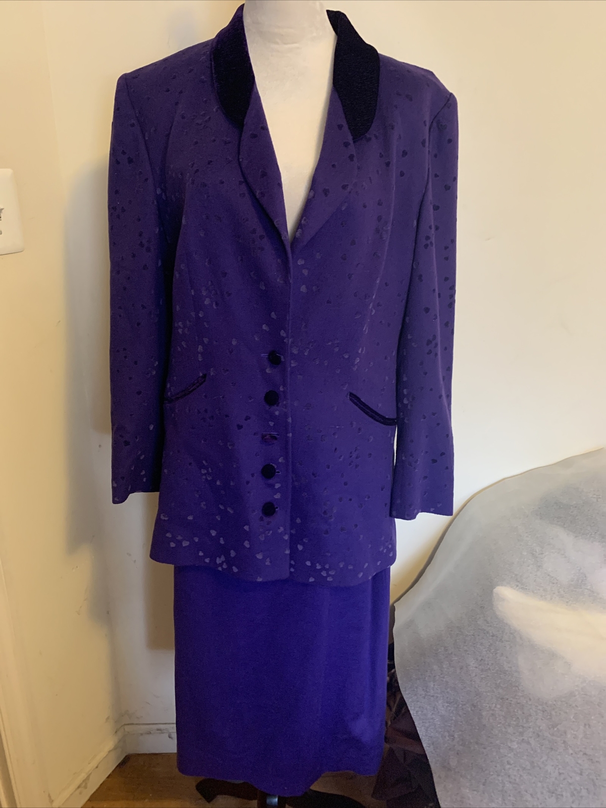 Louis Feraund Women’s Vintage Skirt Suit Royal Purple Color With Black Trim 12