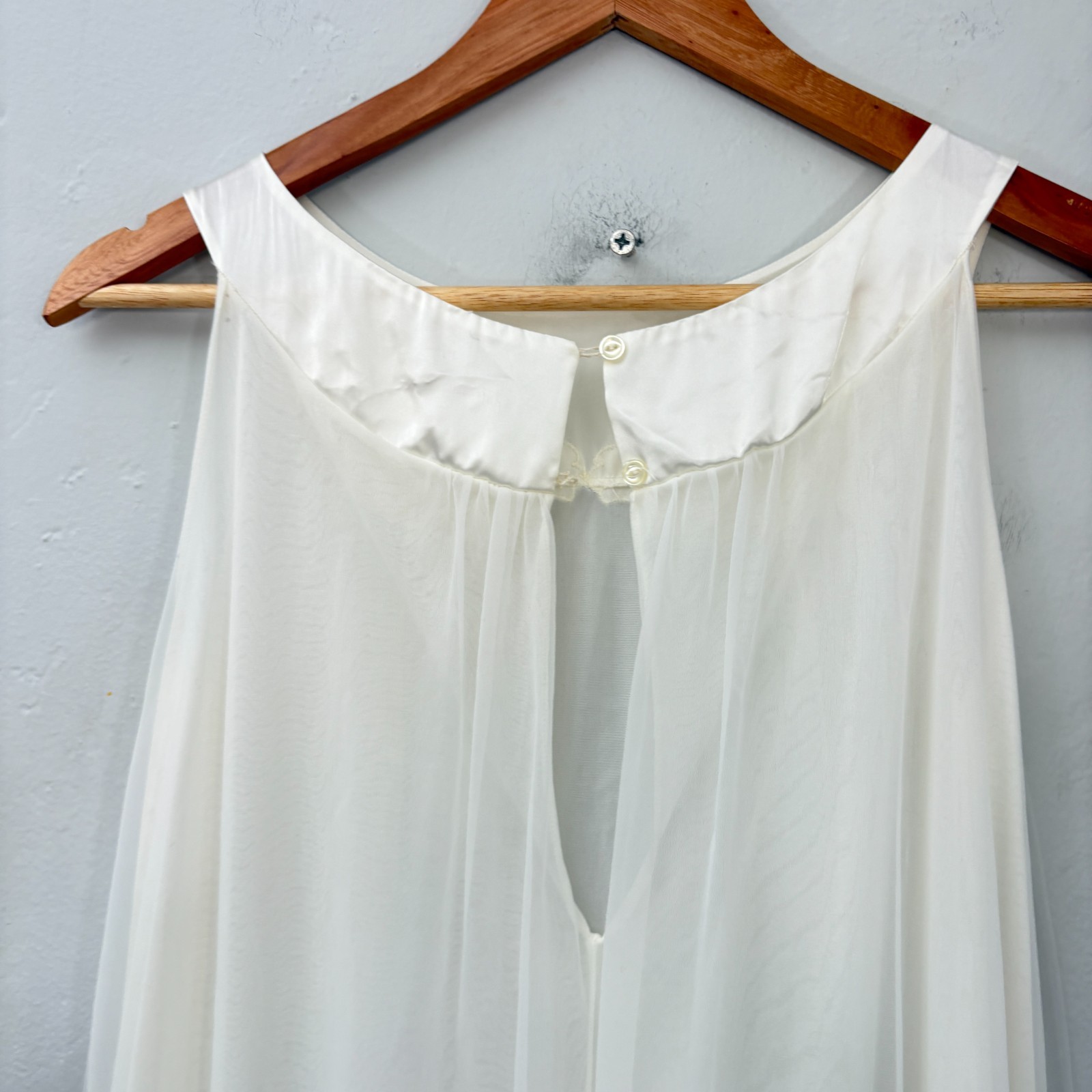 Gossard Artemis Robe Nightgown Set Women Size Petite White Vintage FLAWS