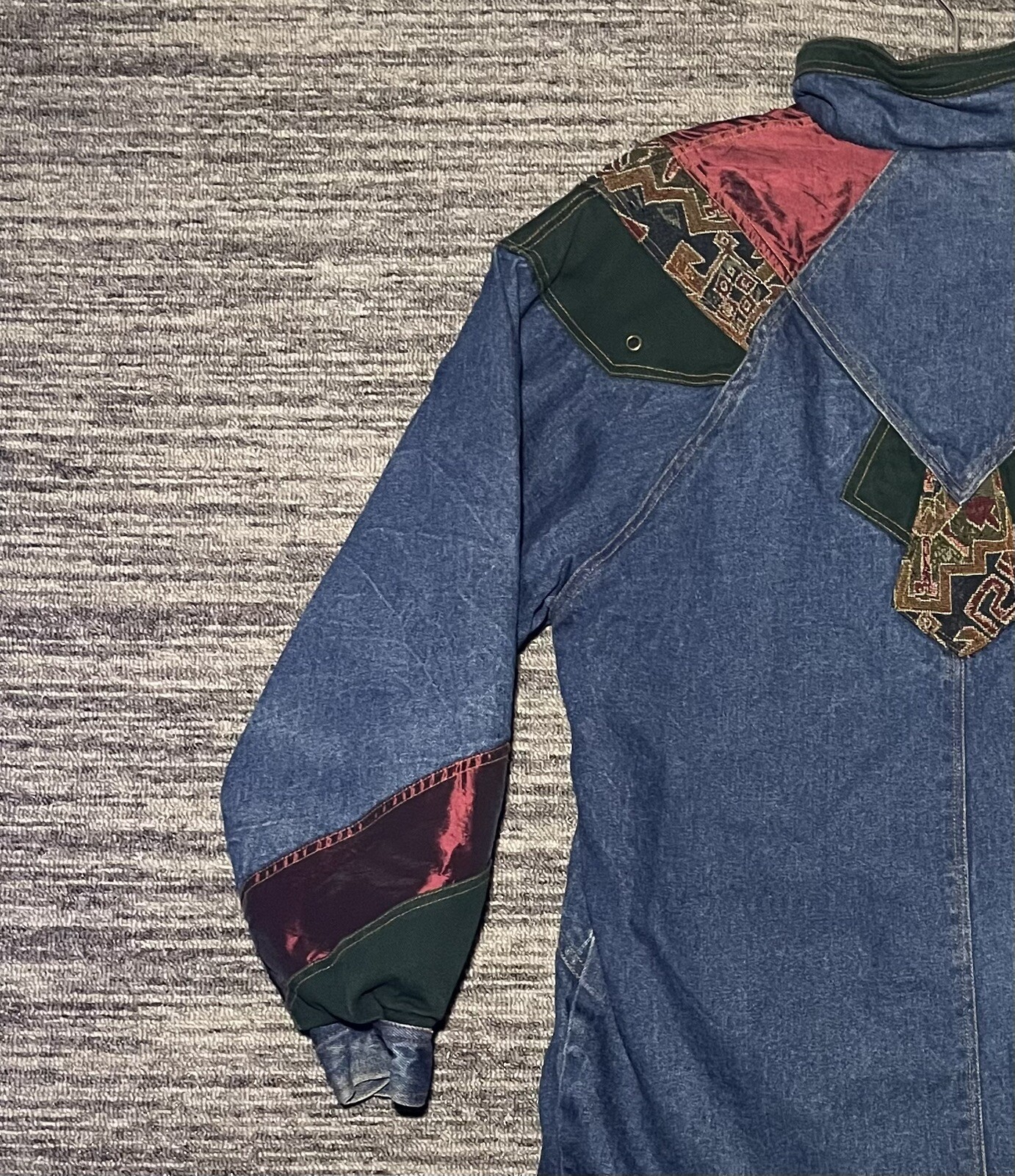 Vintage 90s Two Twenty Women’s Blue Denim Patchwork Winter Lined Jacket Small