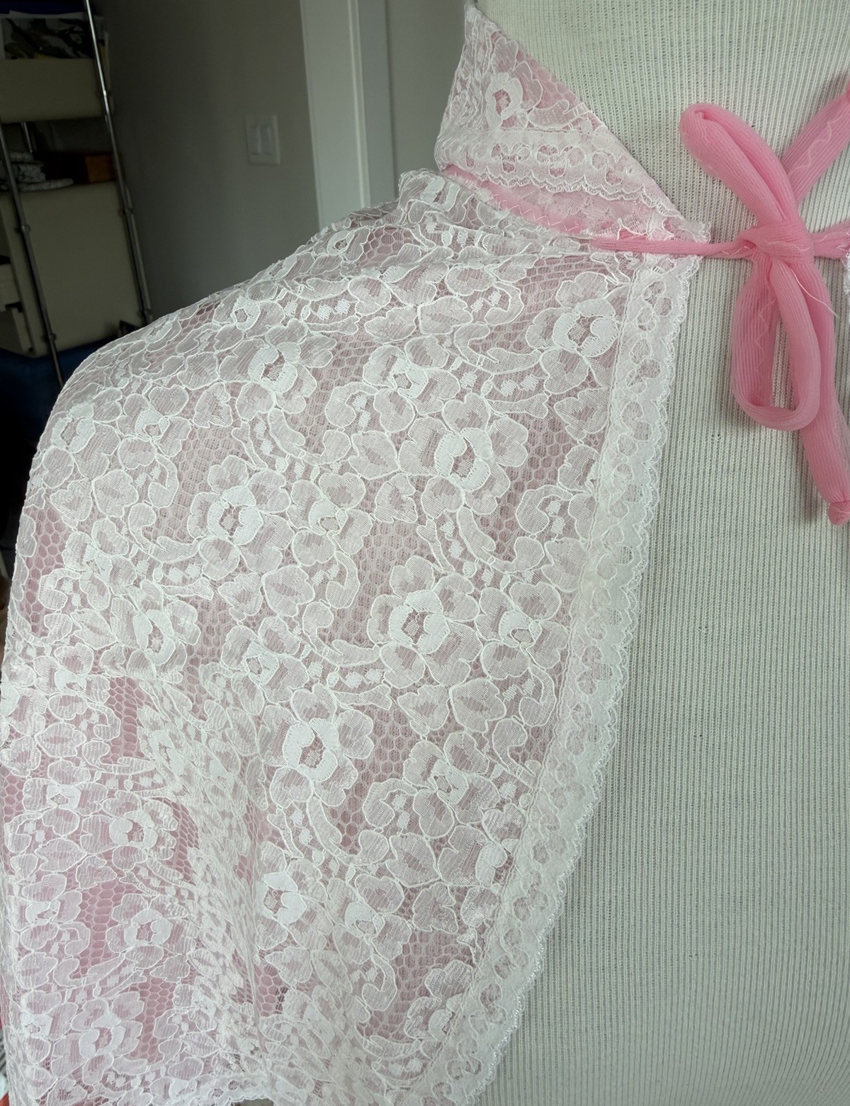 Vintage 50s 60s Chiffon Lace Pink Bed Jacket Capelet Lace Cape Never Worn!!
