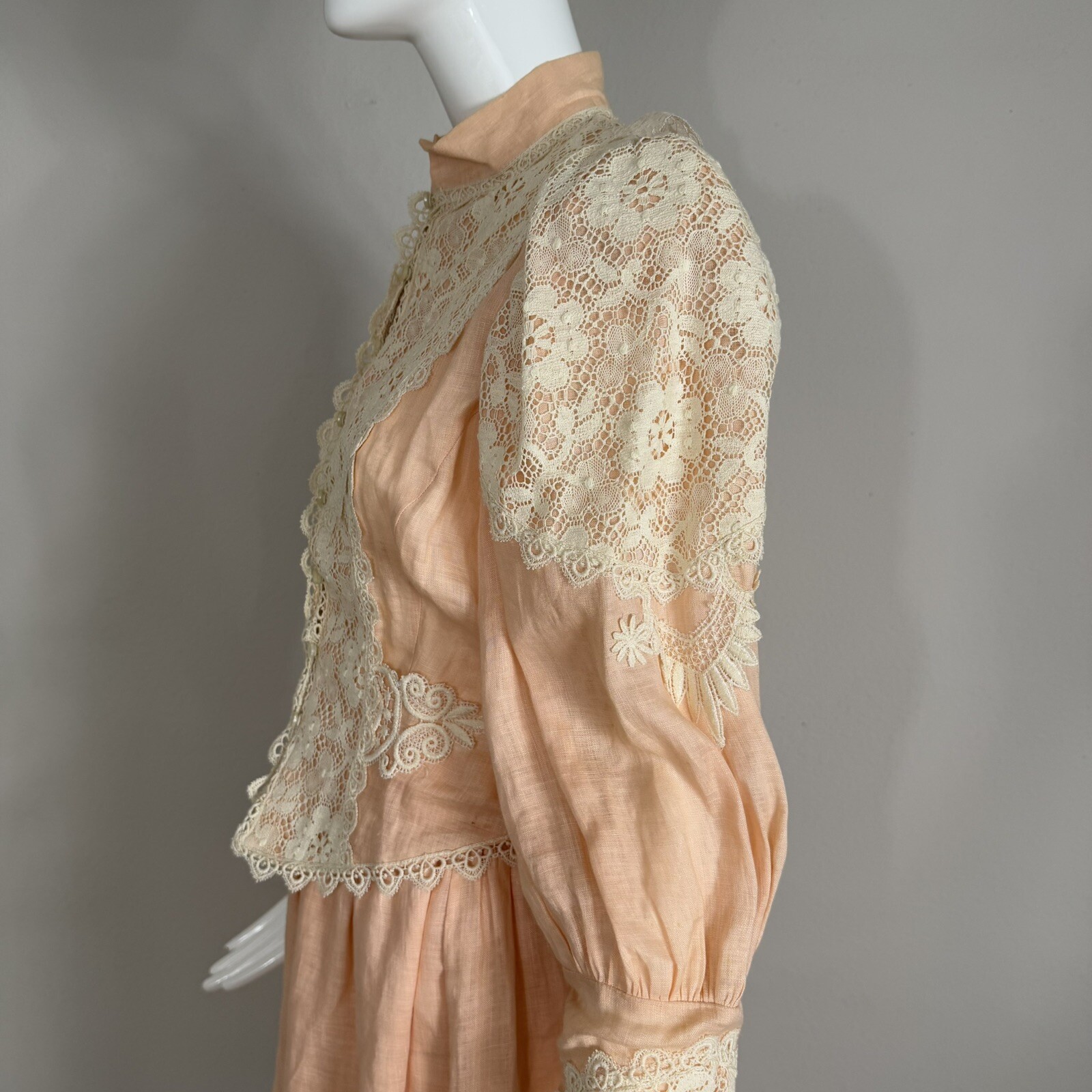 Vintage 1980s LORRIE KABALA Victorian 2pc Lace Linen Set, Juliet Sleeves Size 8