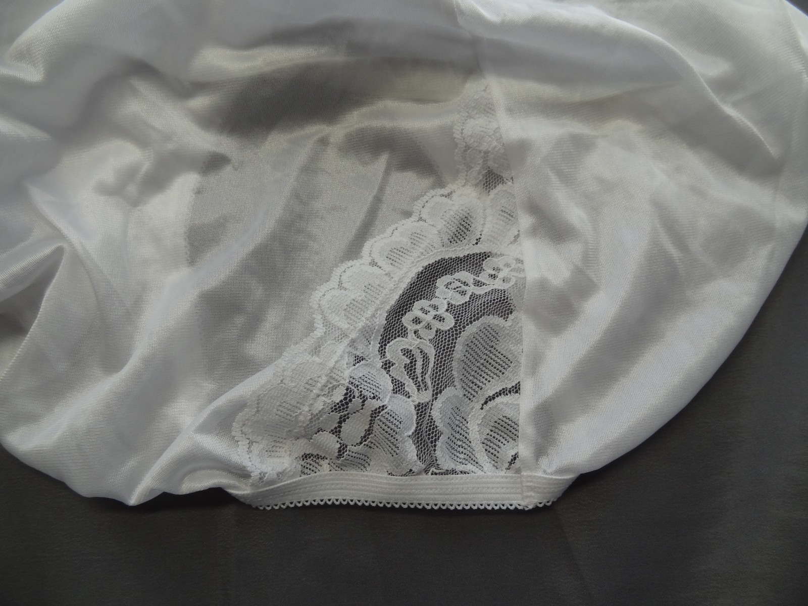Vanity Fair 7 44 100% Nylon Satin Sheer Hi-Waist Brief Panties White VTG 13-001