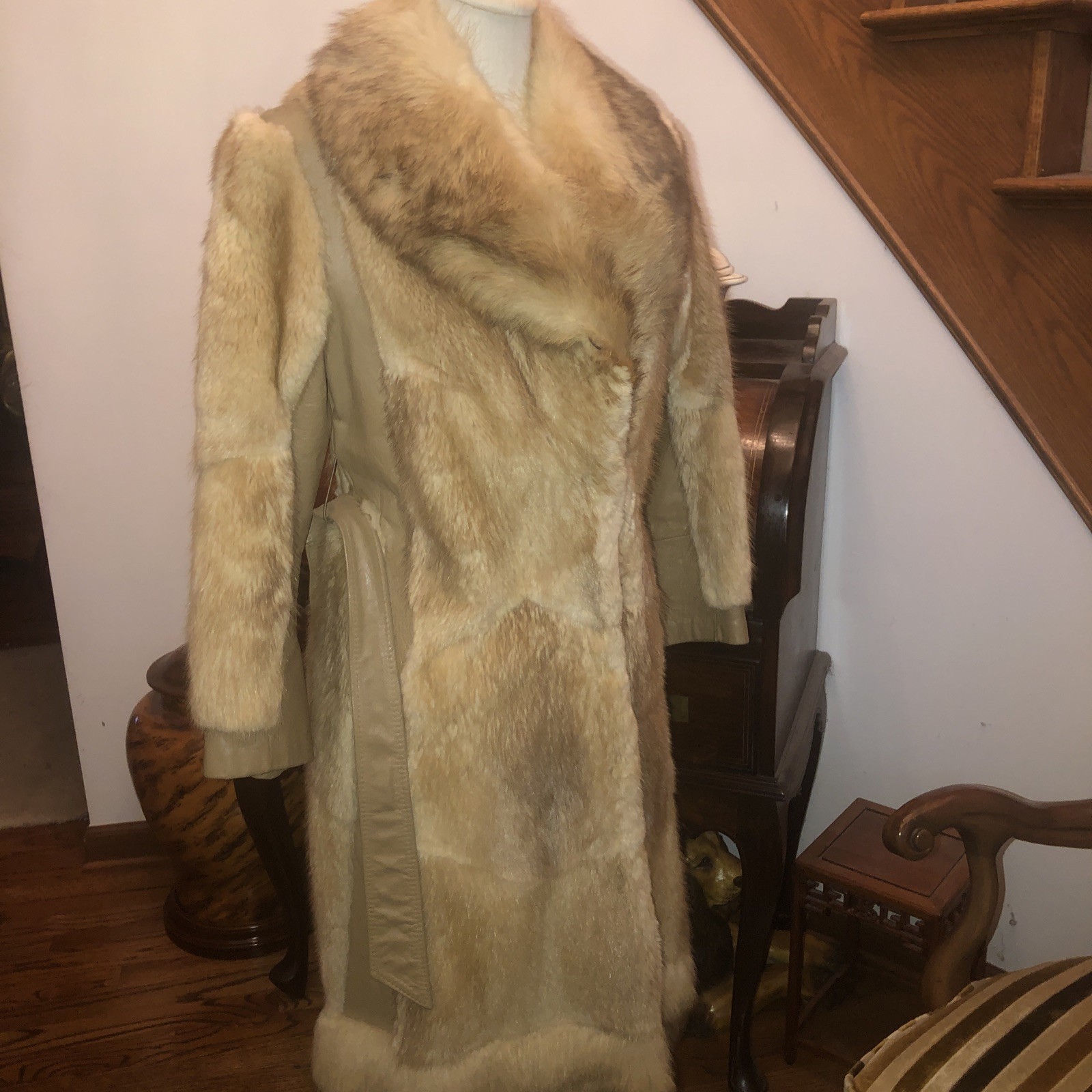 Vintage Tan Leather Trim, Fox Collar, Fur Coat. By J.l Hudson, Size Small 1970s