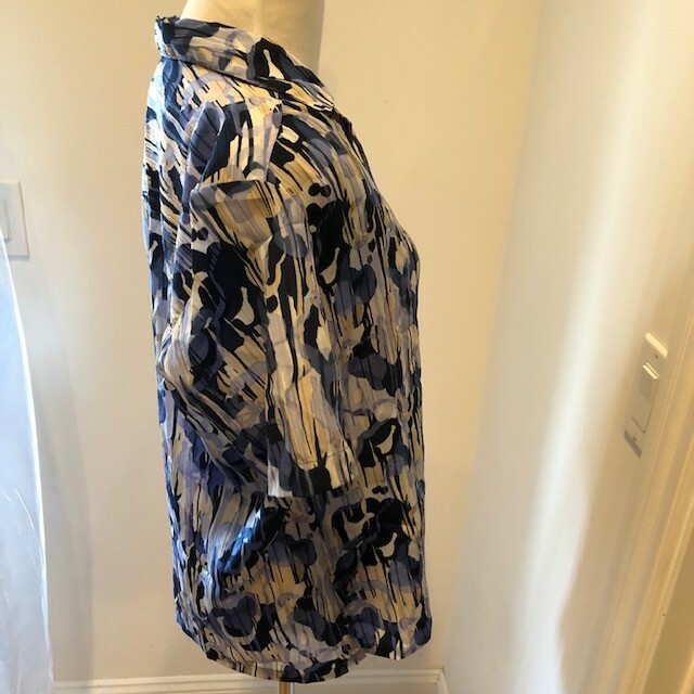Vintage Blouse Donnkenny Classics Women’s Size S Blue Floral Short Sleeve 80’s
