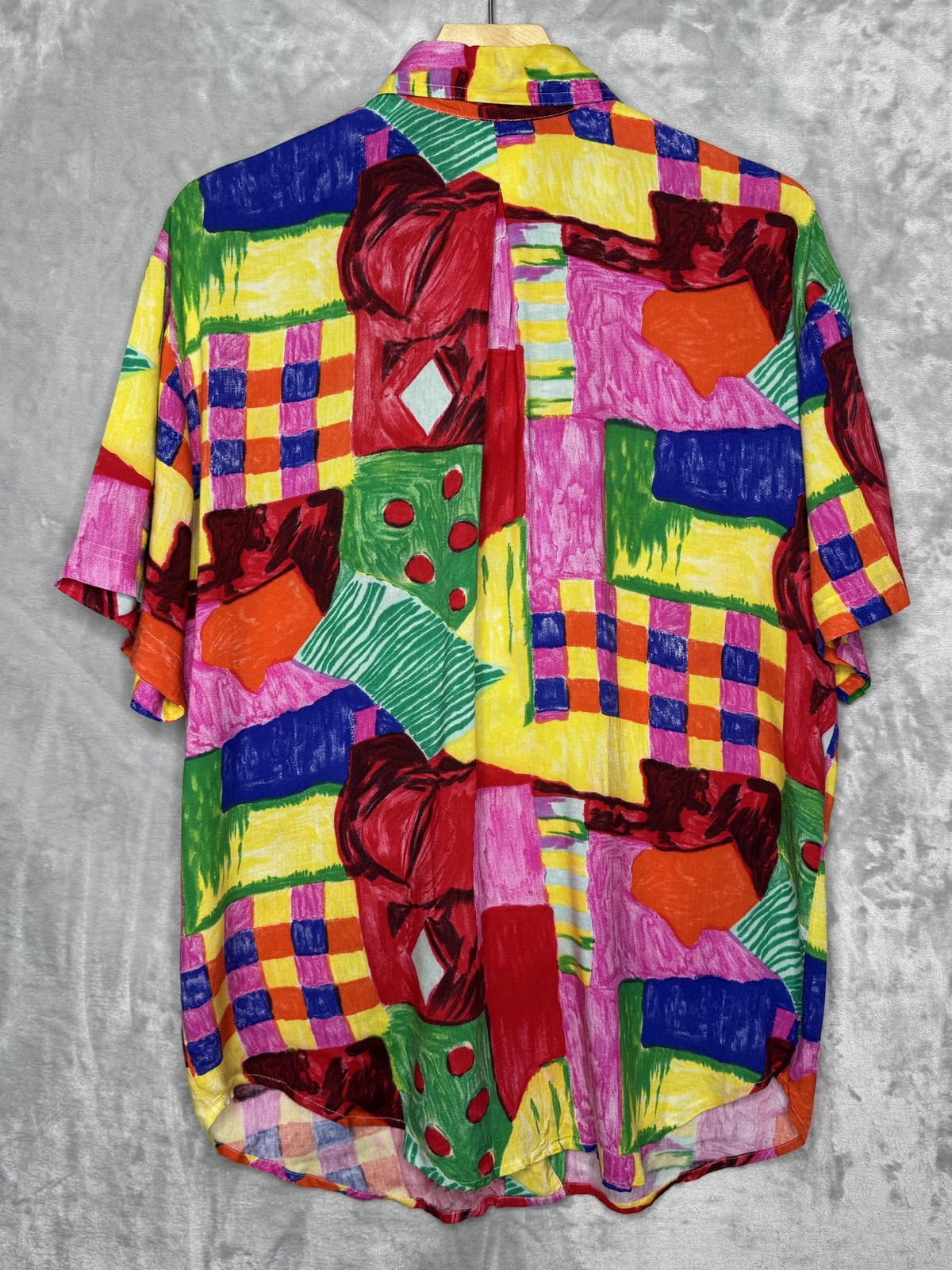 Vintage Tess Shirt Womens Small Multicolor Abstract Rayon Button Up Short Sleeve