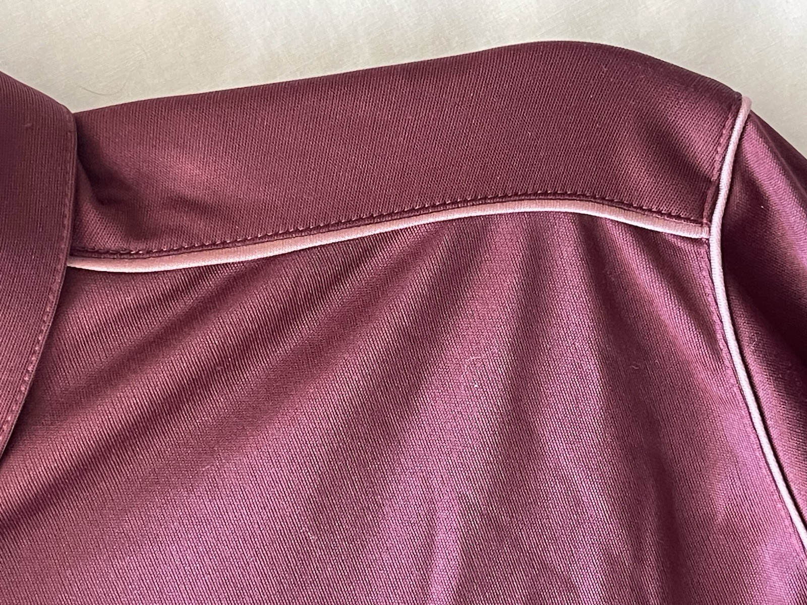 VINTAGE 70’s, AMY BARR, WOMEN’S L POLYESTER BURGUNDY WINE BLOUSE, EUC