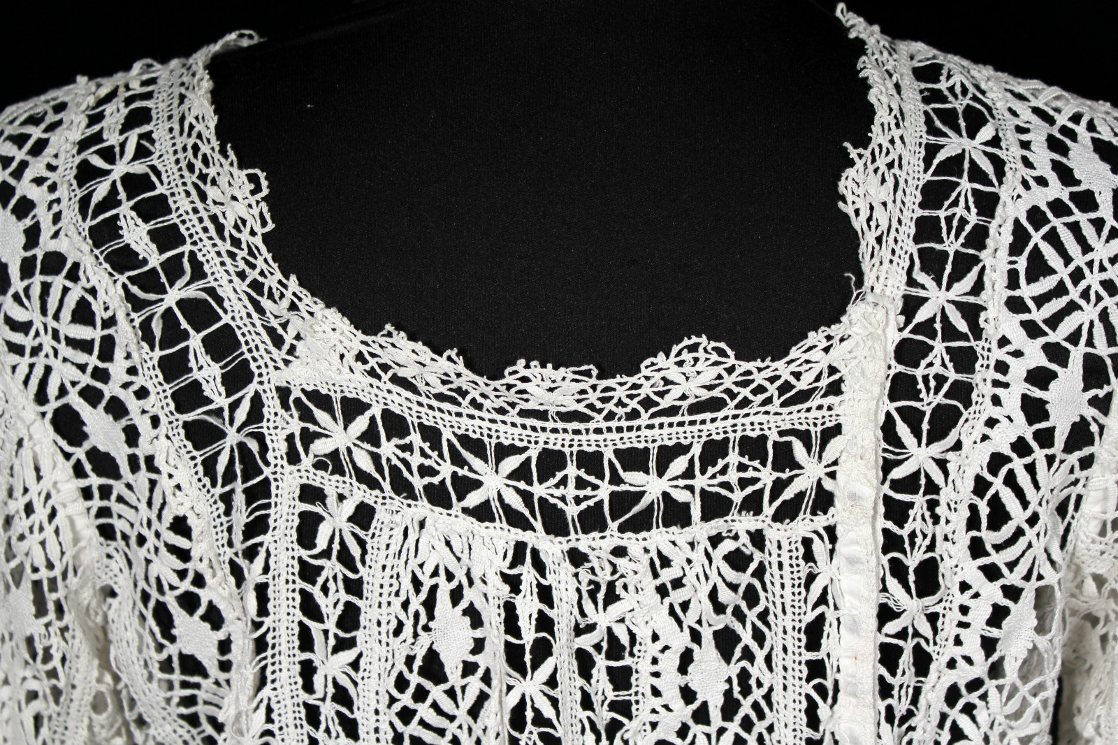 RARE FRENCH ANTIQUE VICTORIAN-EDWARDIAN ERA HAND MADE WHITE BLOUSE OUSE SIZE 38