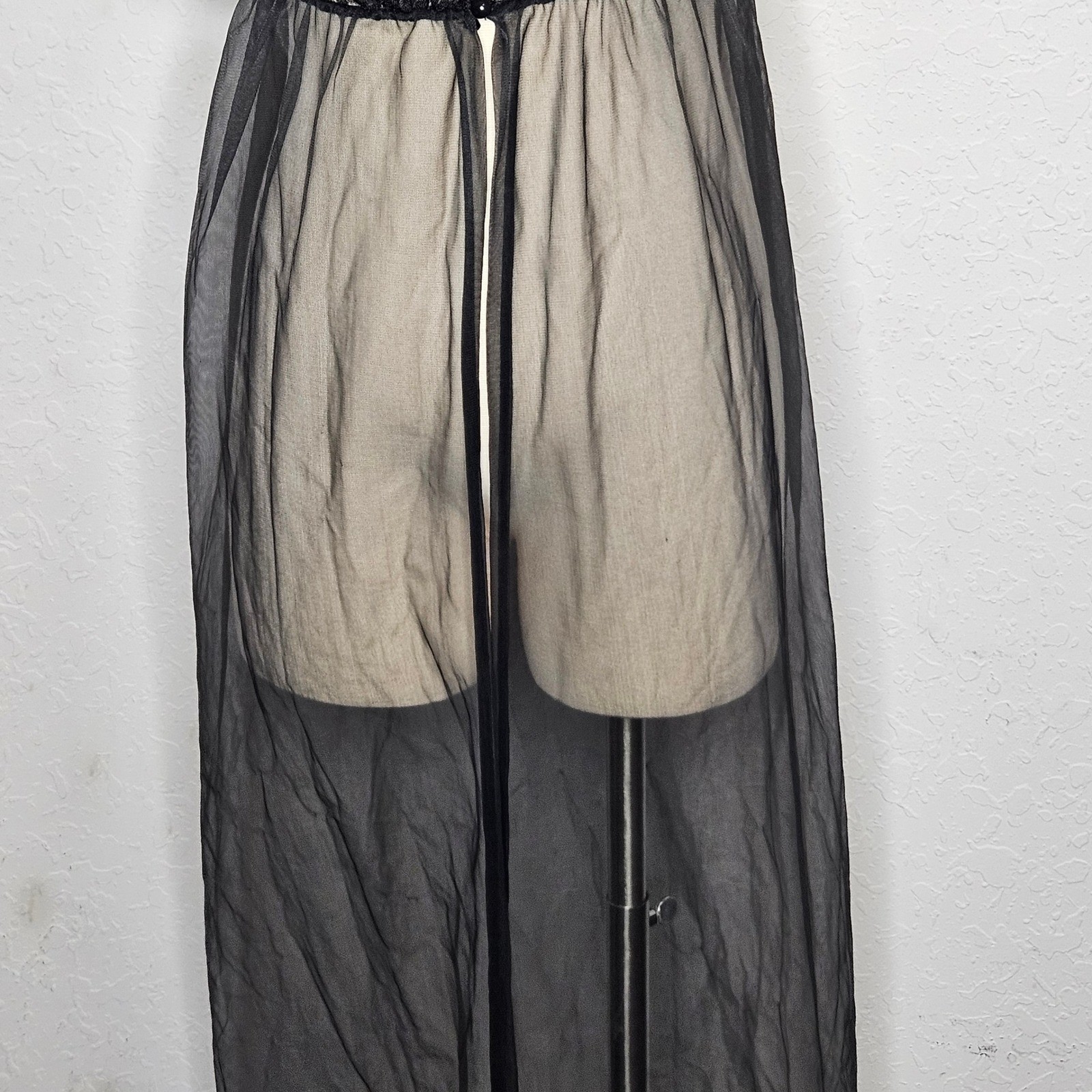 Vintage ILGWU Black Sheer Mesh Lace Maxi Robe Duster Women Medium Made in USA