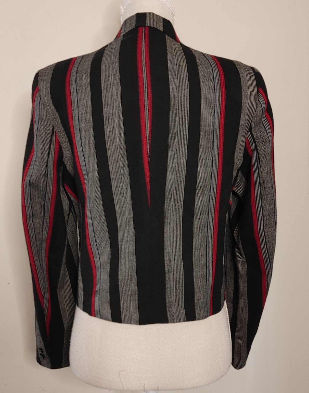 Vintage Wool Suit Jacket Short Richard Benay sz 11/12 Black Red Gray Bolero