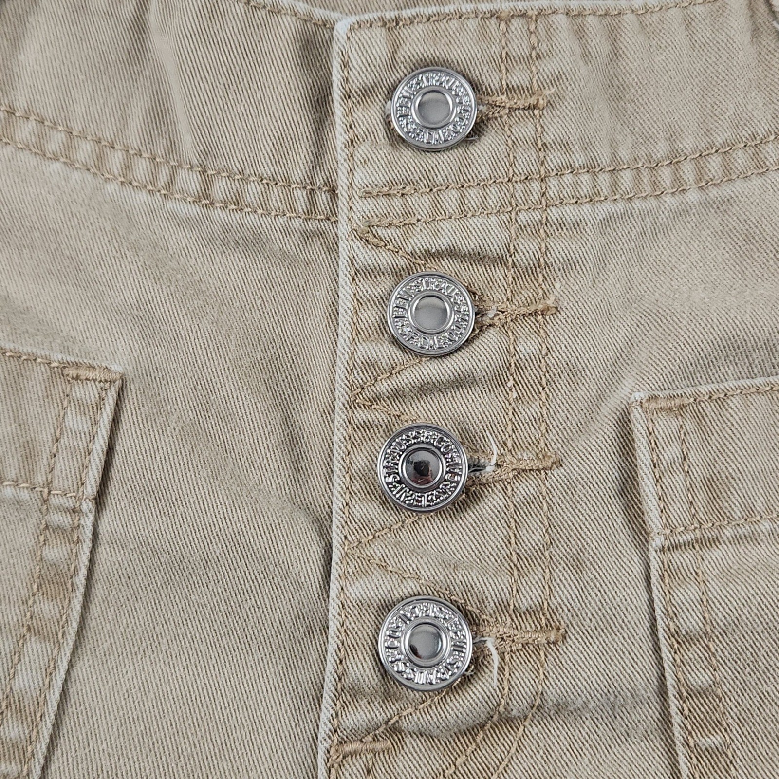Vintage Y2K Levis Khaki Shorts 2003 Button Fly Patch Pocket Size 4