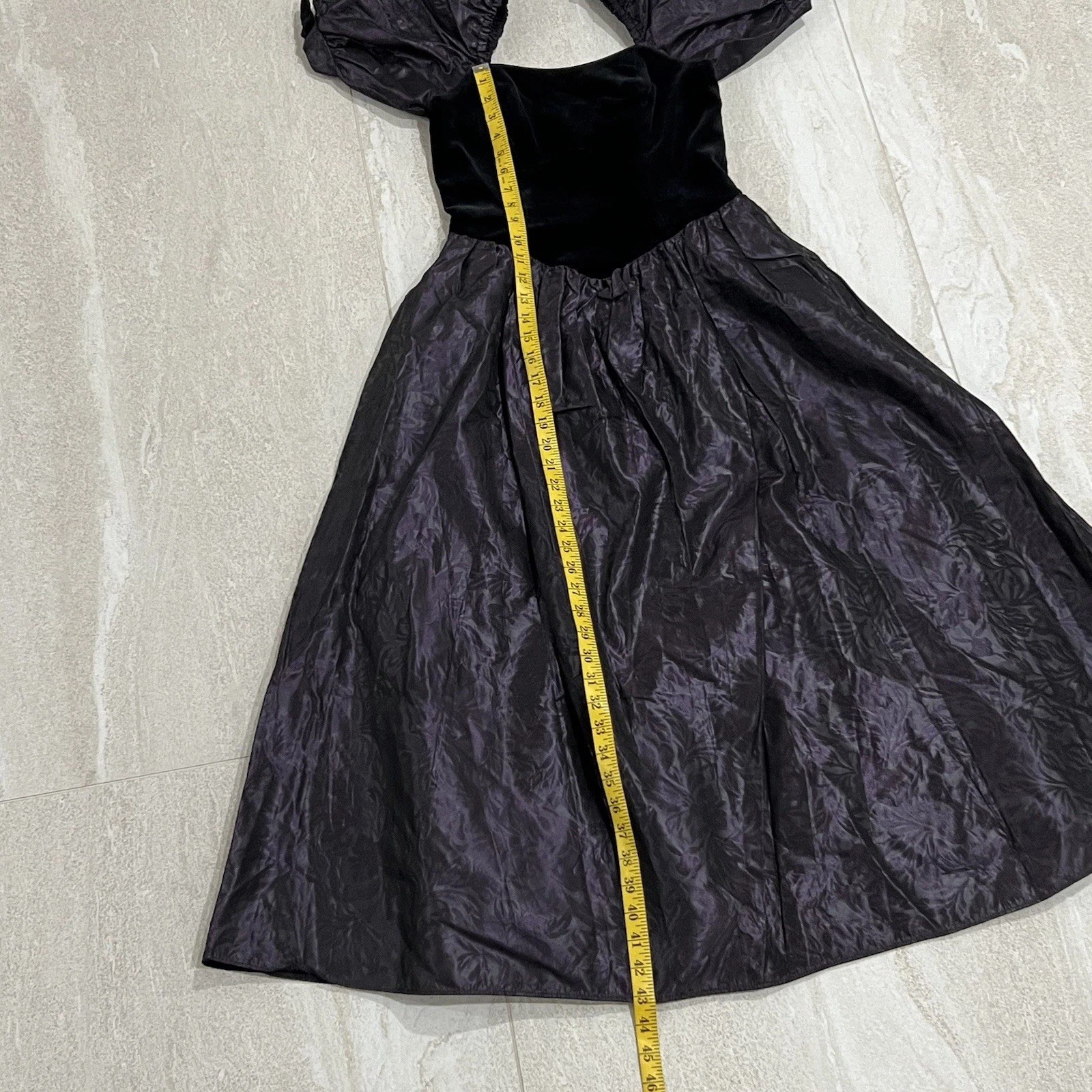 Vintage Laura Ashley Dress Sz 12 UK 10 USA Ruffle Puff Sleeve Purple Black EUC