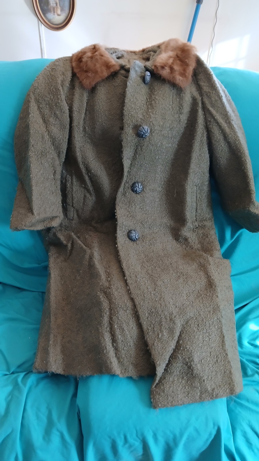 Vintage Green Full Length Wool Coat, Brown Fur Collar.