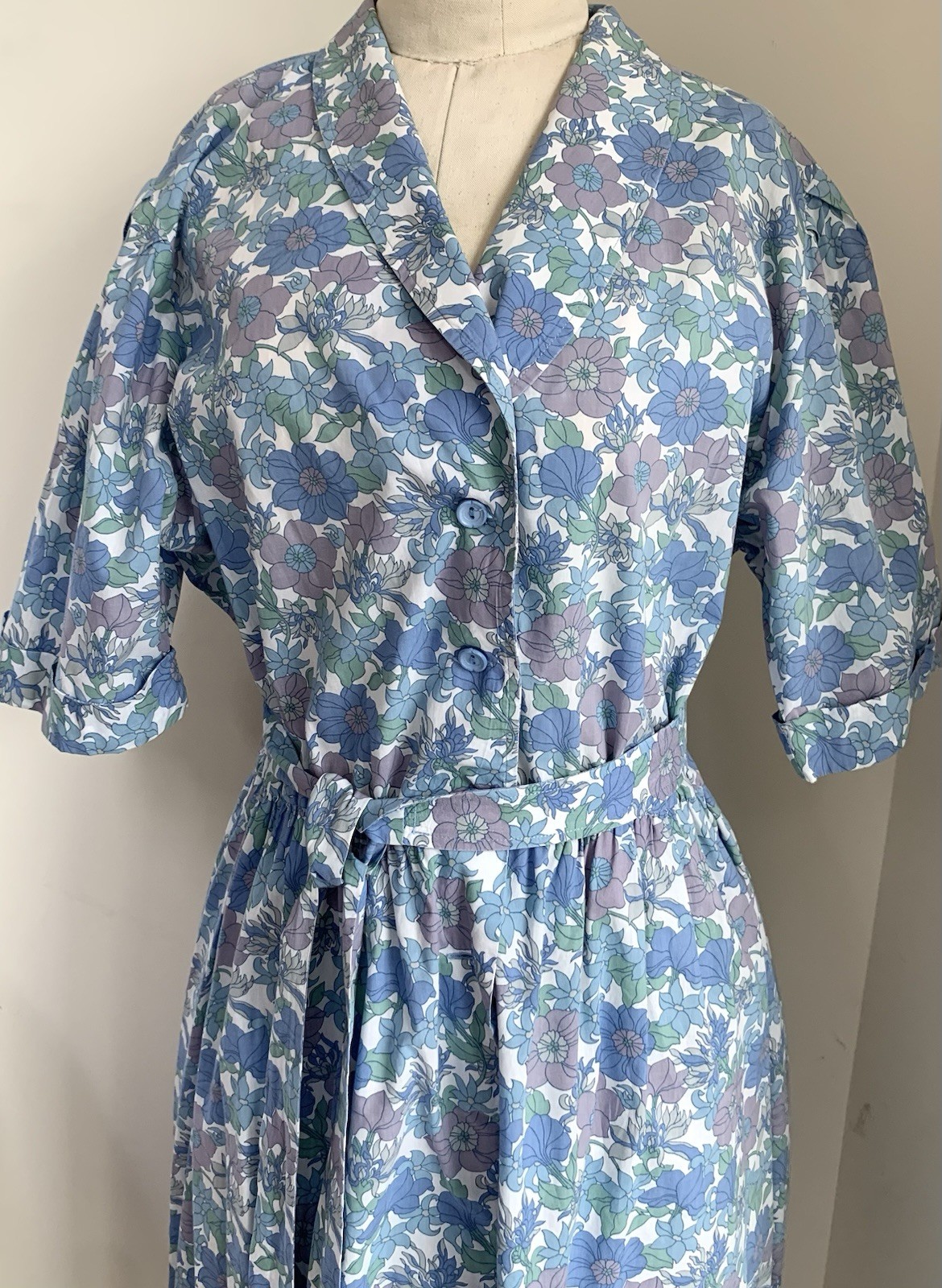 vintage 1960s Melissa shirtwaist dress cotton blue/lilac floral sz M full skirt