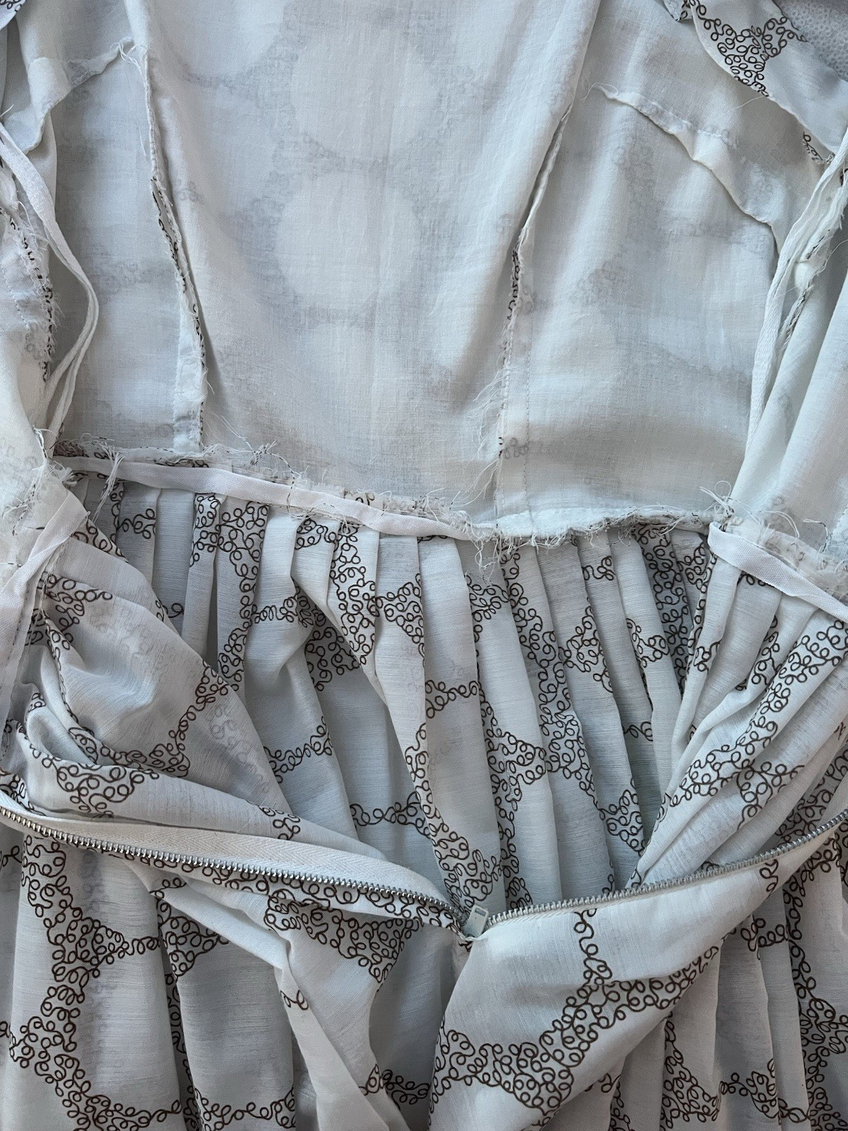1950s Vintage Betty Barclay Creamy White and Brown Summer Fit Flare Dress – S