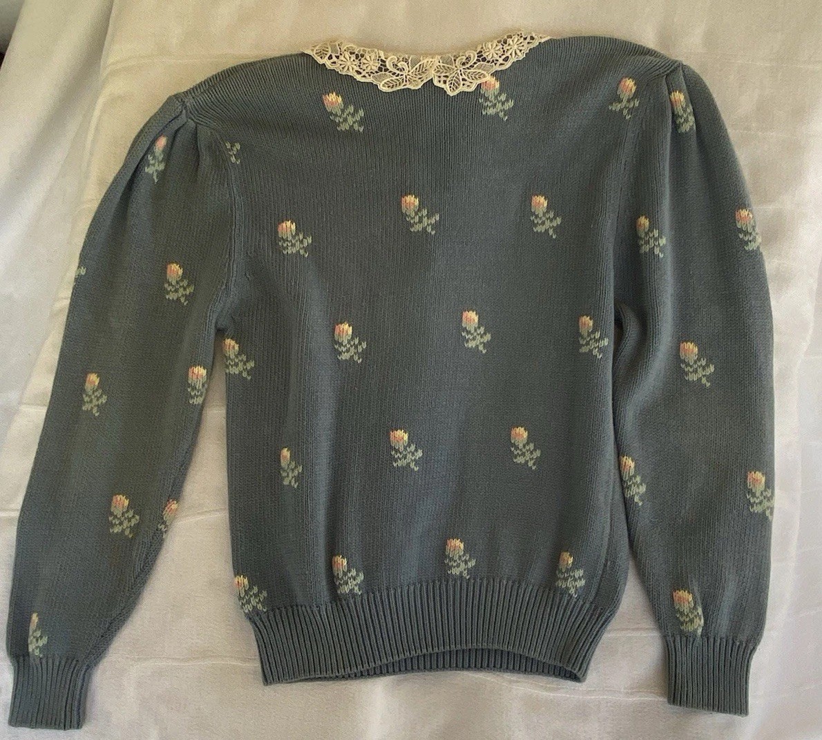 Cambridge Spirit Sweater, Women’s M Blue Floral Lace Grandma Cottage Core Fairy