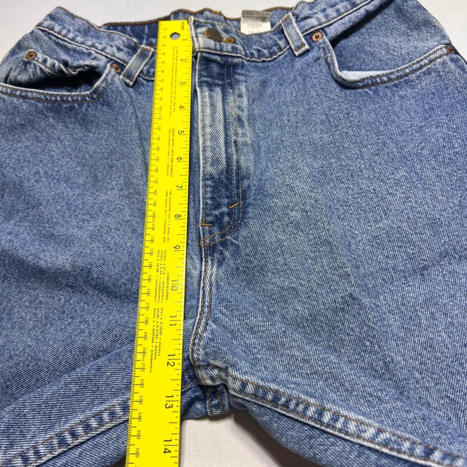 Vintage Levis Womens 551 Jeans | Size 14 Med | 10/1995 | Loose Fit Straight Y2K
