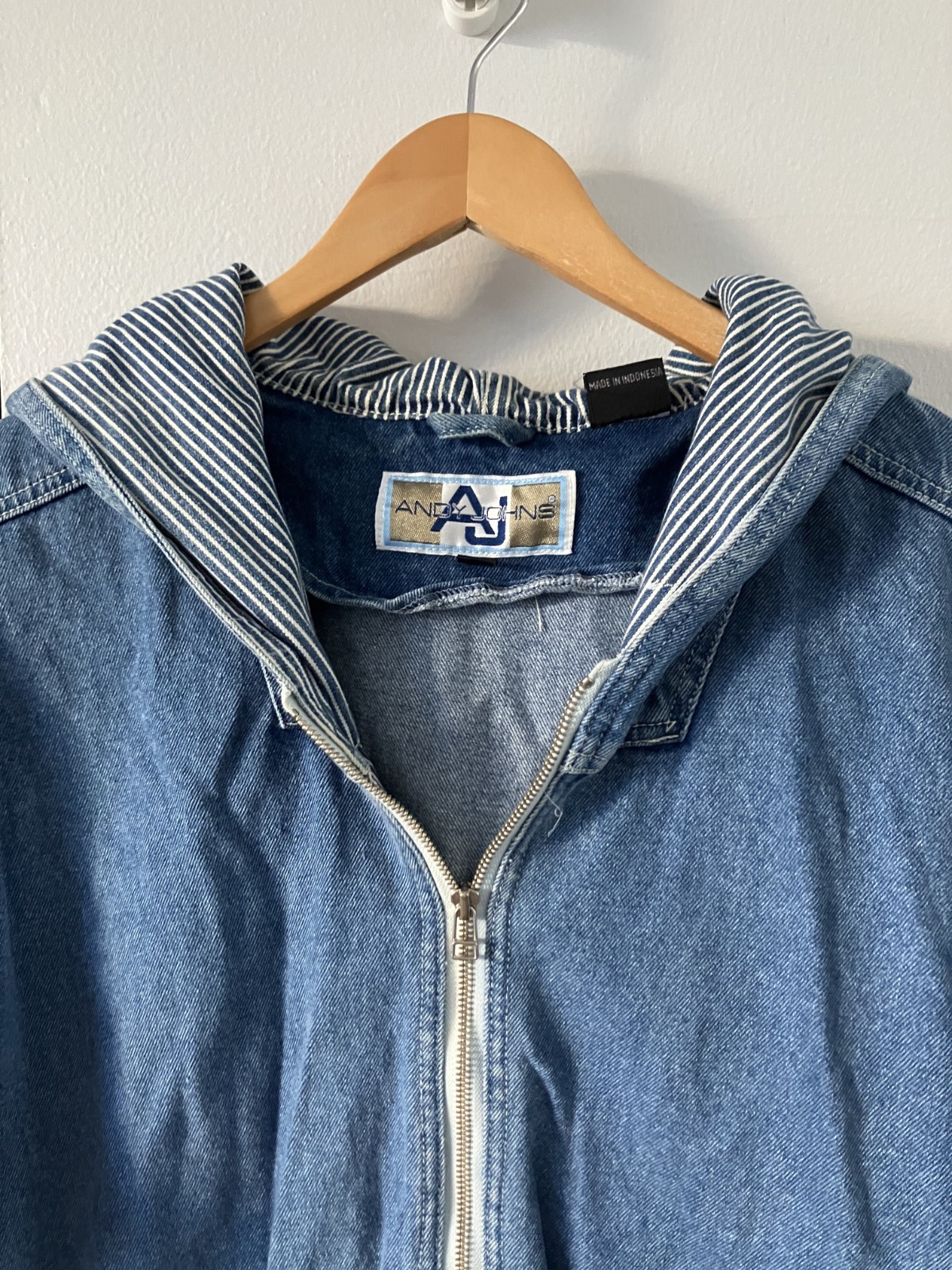 Vintage 90s Andy Johns Long Denim Jean Jacket Zip Front Hooded Women’s M