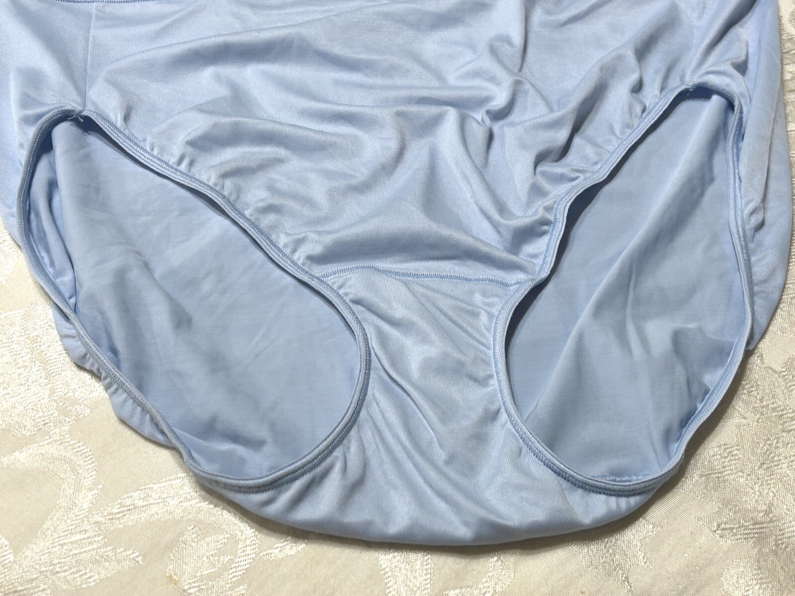 Vtg VANITY FAIR 13196 Body Fresh Ultra Soft Stretch Light & Luxe 9/2XL Panties