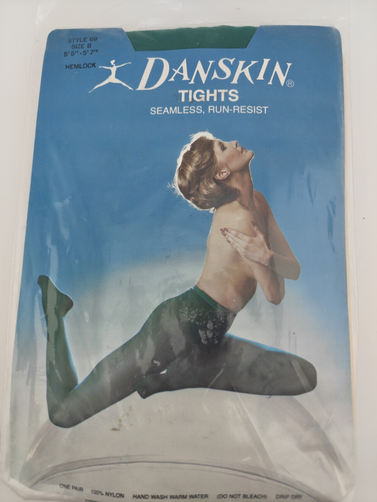 VTG 1980s Danskin Nylon Pantyhose Hosiery seamless tights run-resist Size B NEW