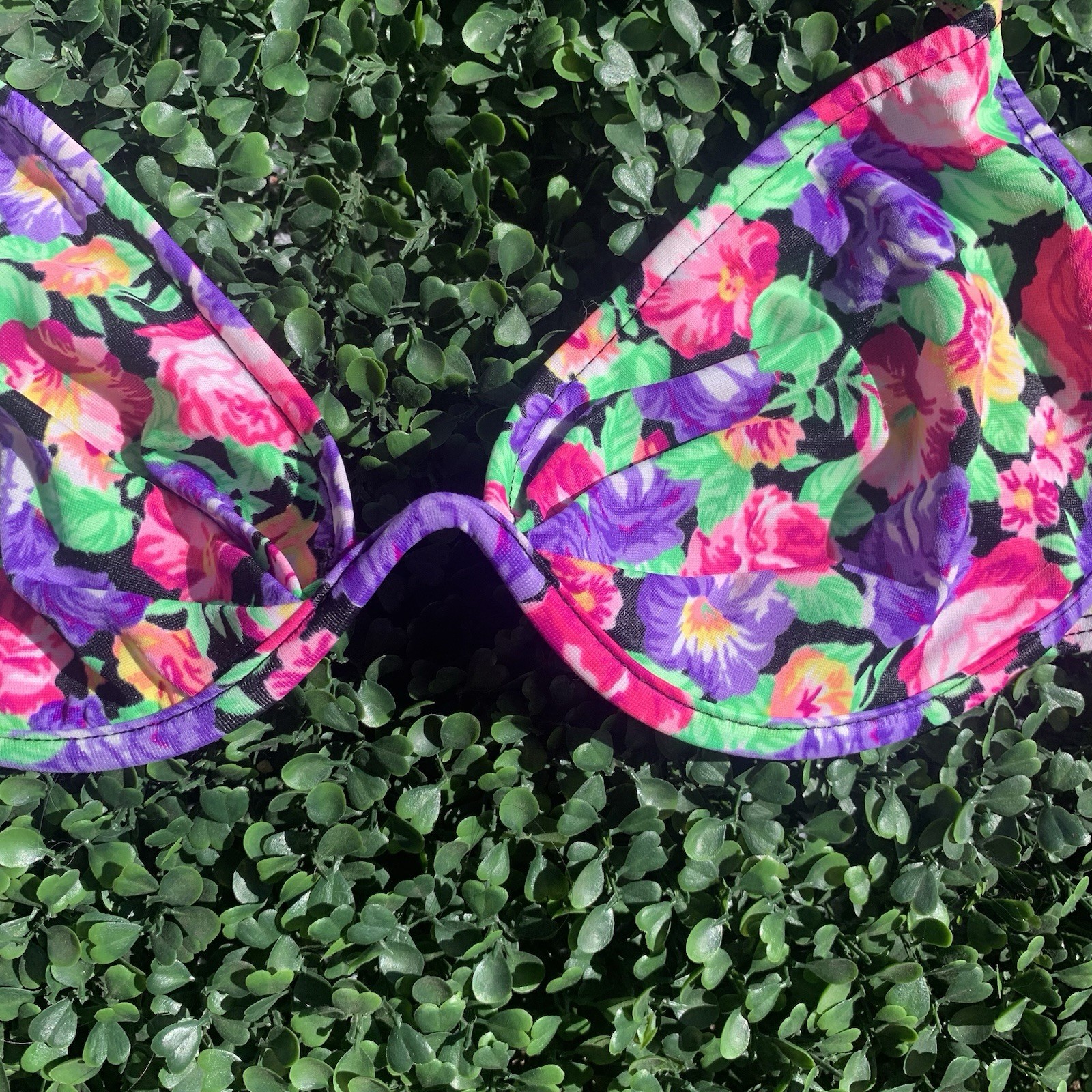 Vintage 80s SUNSETS colorful floral shelf-wire bikini top swim beach tropical