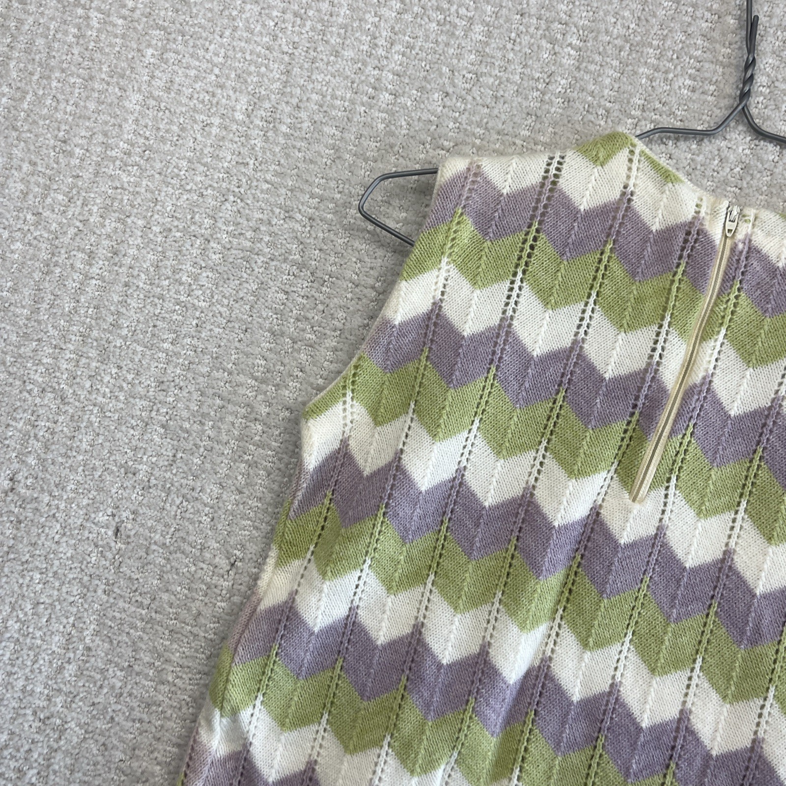 VTG Y2K Carlyle Sleevless Knit Top Multicolored Pastel Retro Revival Wom Read