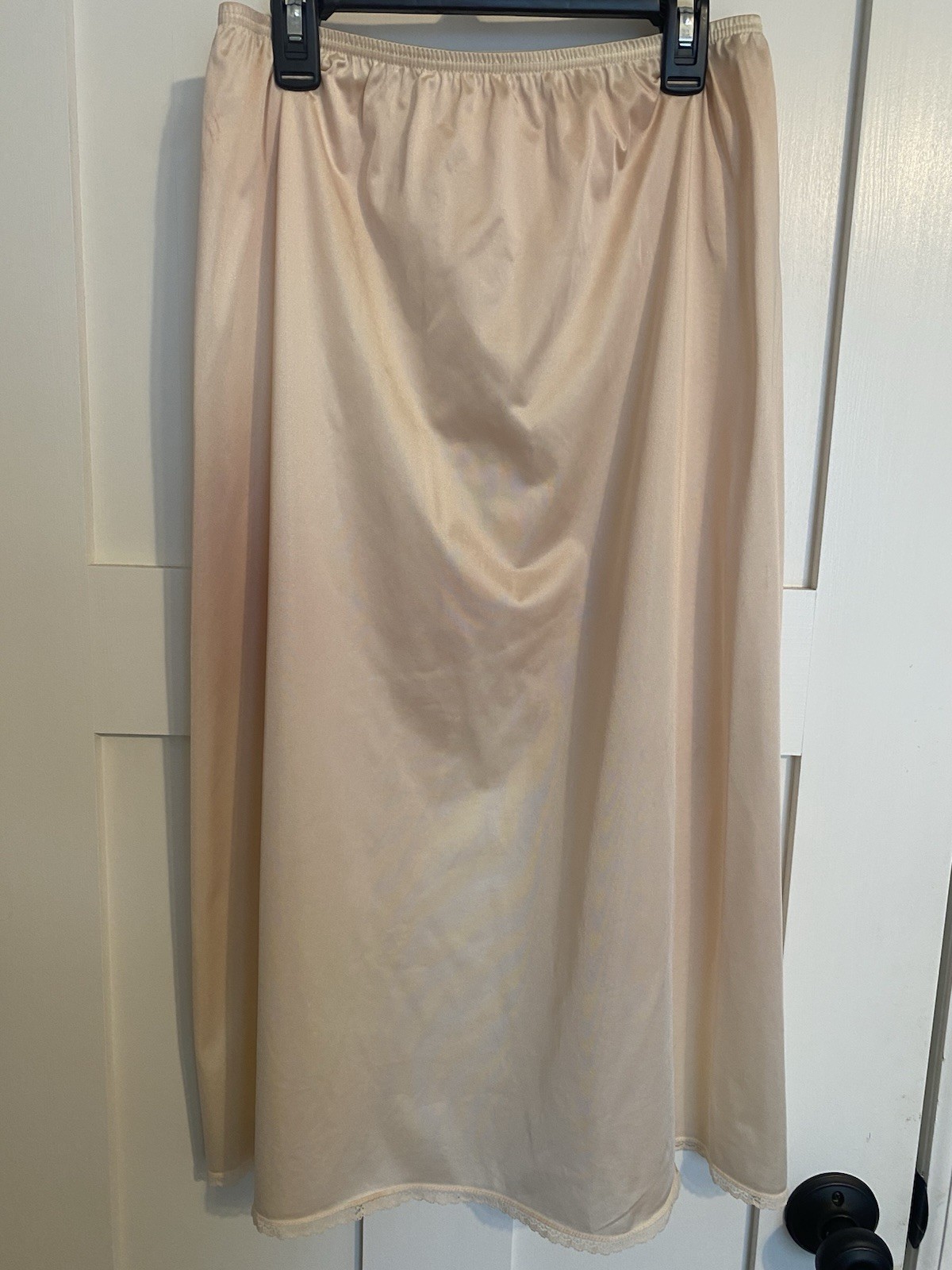 Vintage Vanity Fair Back Slit Nylon Nude Blush Lace Trim 3/4 Tea Length Medium