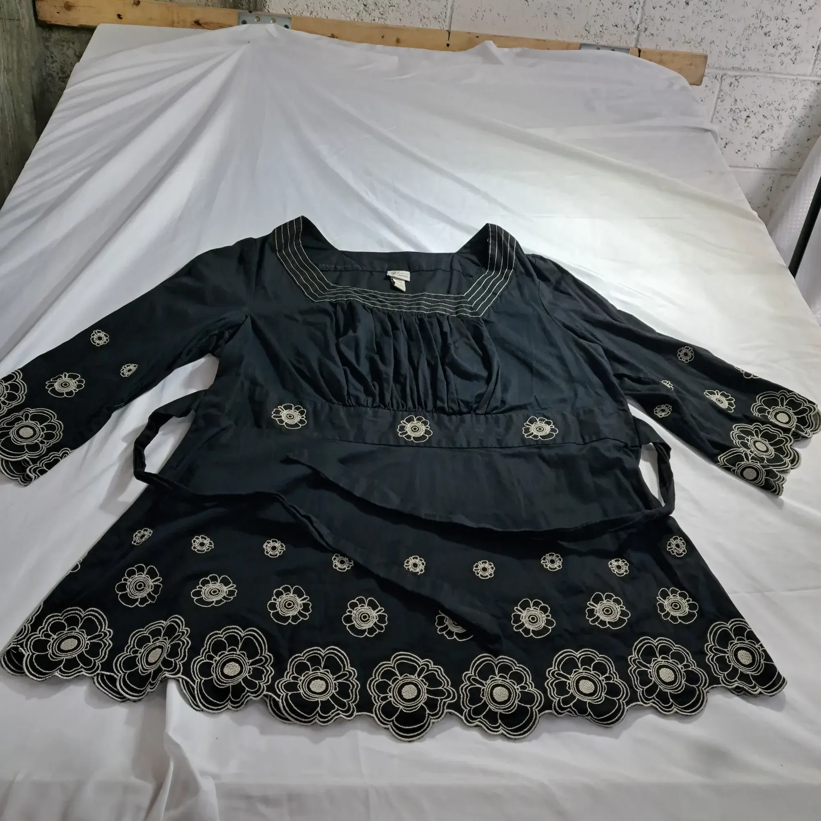 Venezia Womens 18/20 Black Cotton Embroidered Peasant Tunic Top Scalloped Hem
