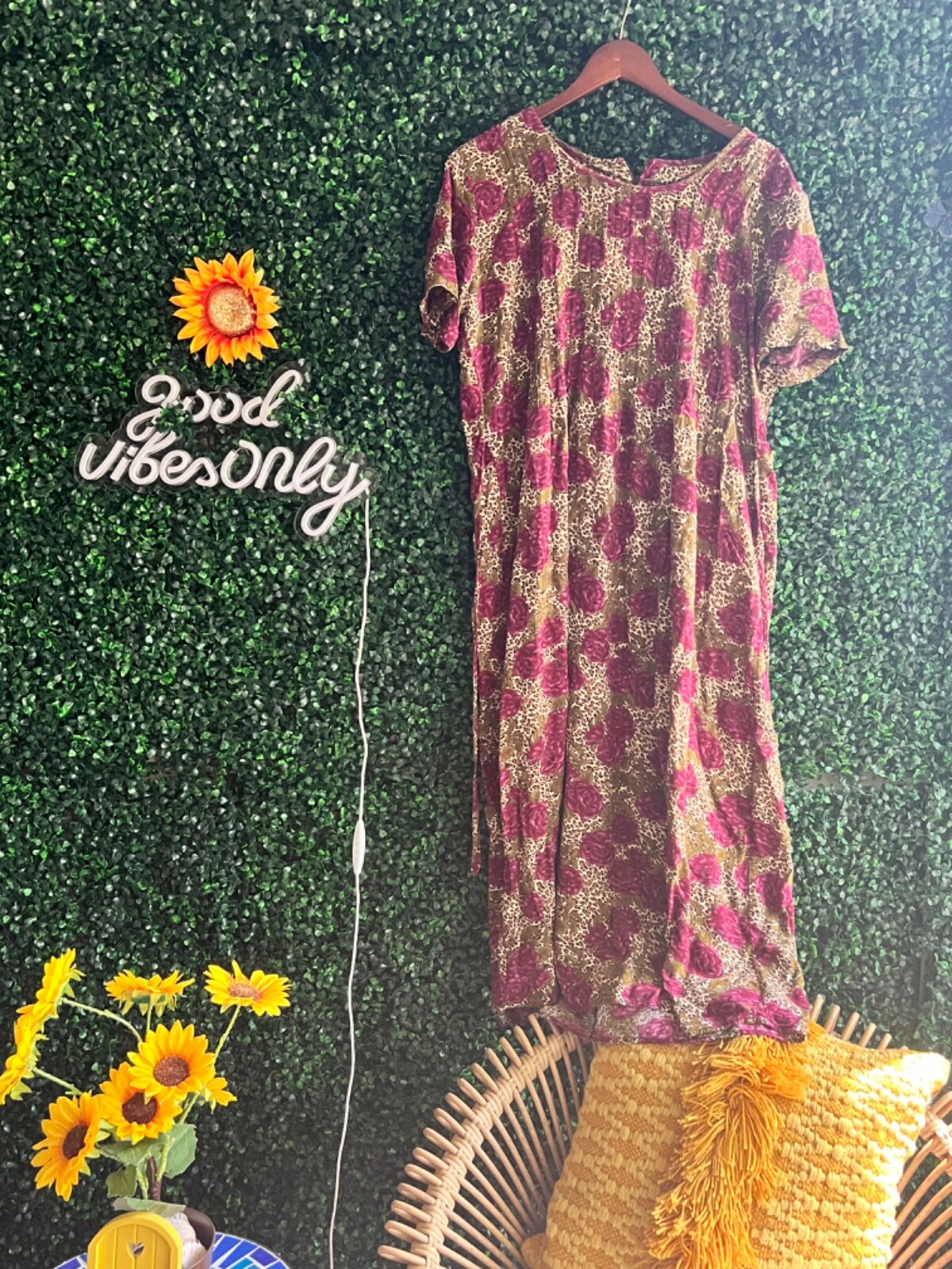 J.B.S. Ltd Women’s Dress Size 12 Rayon Floral Animal Midi Long