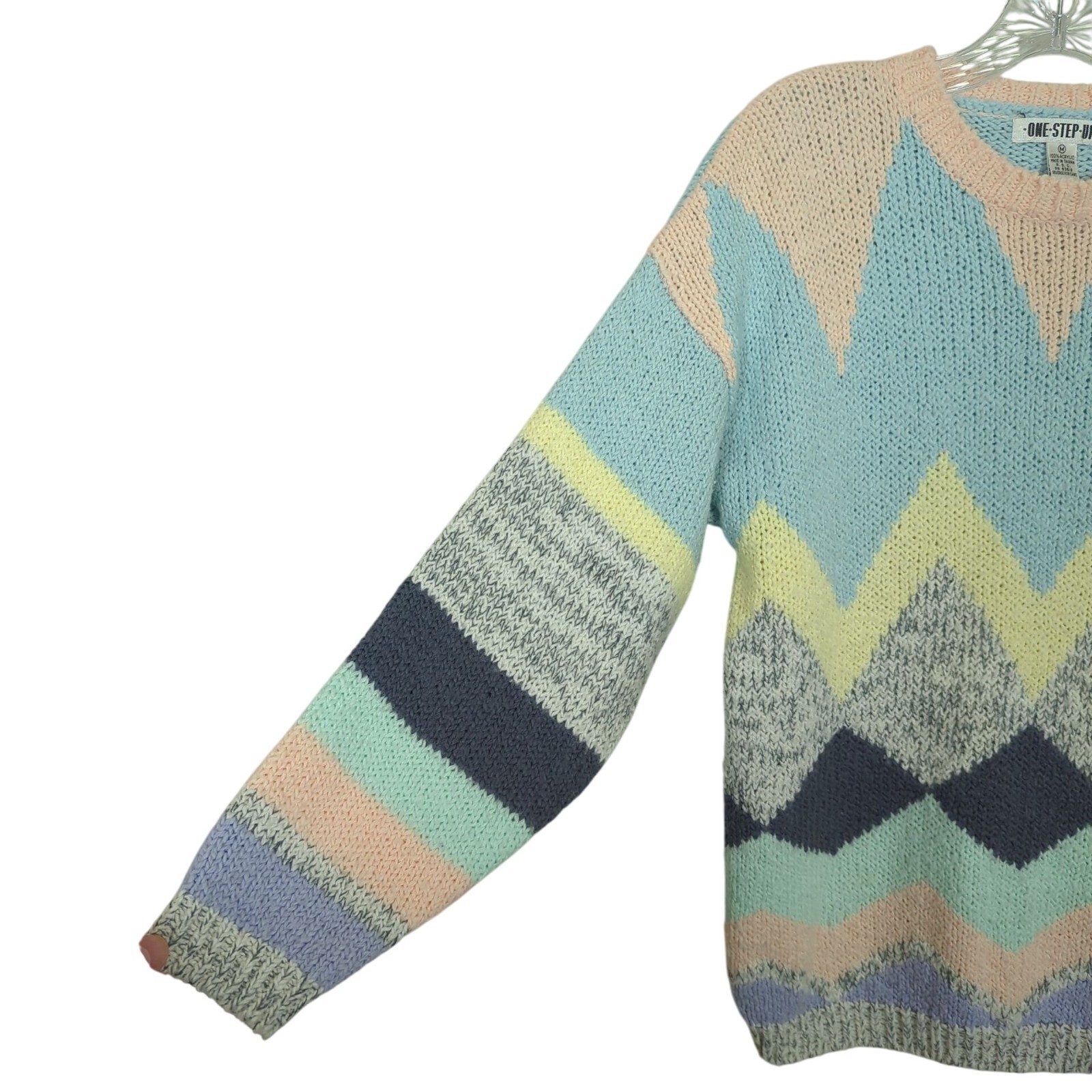 Vintage One Step Up Chevron Pattern Sweater Medium Acrylic Knit