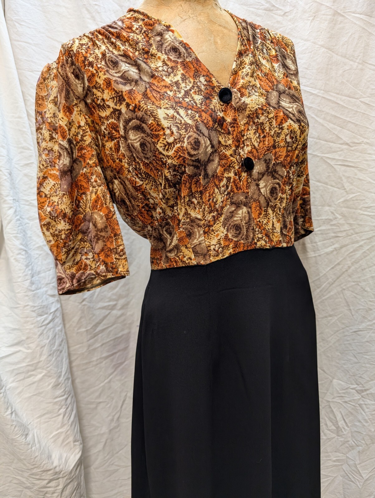 Vintage 1950’s Brown Orange Tan Jersey & Black Rayon Dress Size Medium