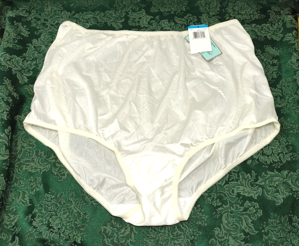 VTG NWT VANITY FAIR Granny Panties Brief Satiny Nylon Ivory Size 9 2XL NEW