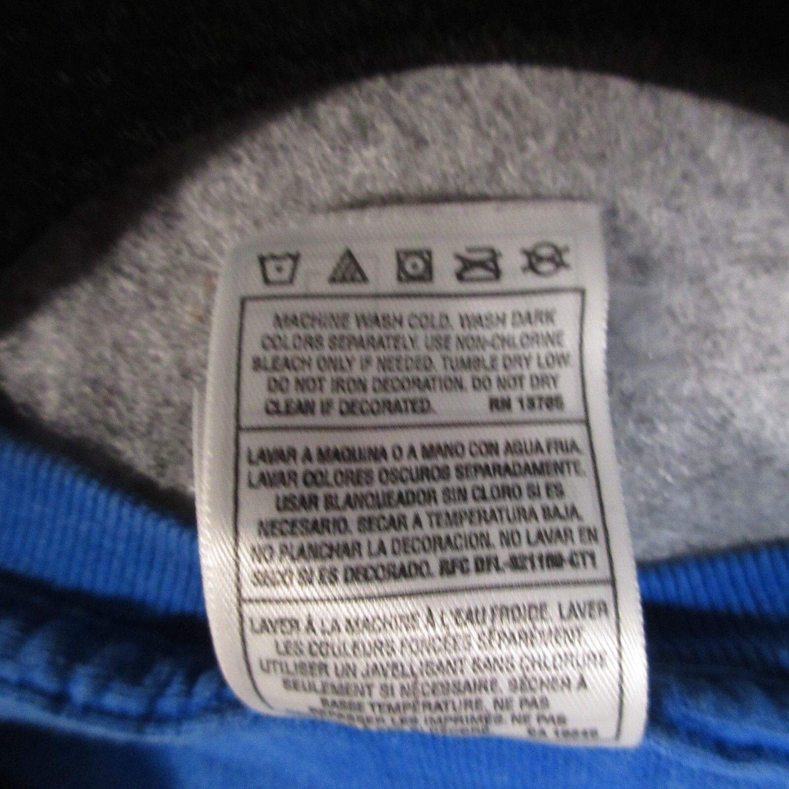 Vintage Chicago Cubs MLB Womens T-Shirt 2003 Blue with Large Emblem