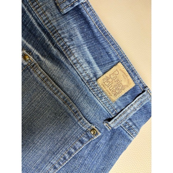 Junior women’s size 11 Paris Blues short denim shorts. Y2K. Vintage.
