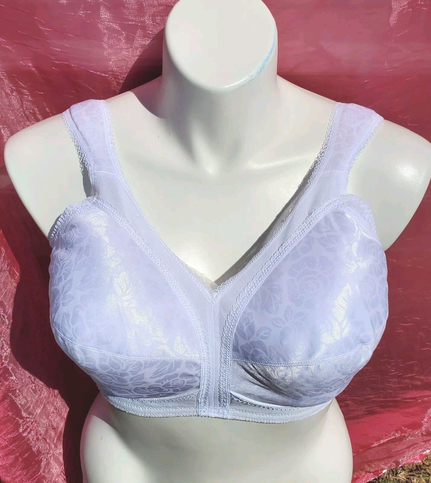 Playtex White Bra Size 40D White Silky Lace Sexy Sissy Pin-up Crossdress Y2K