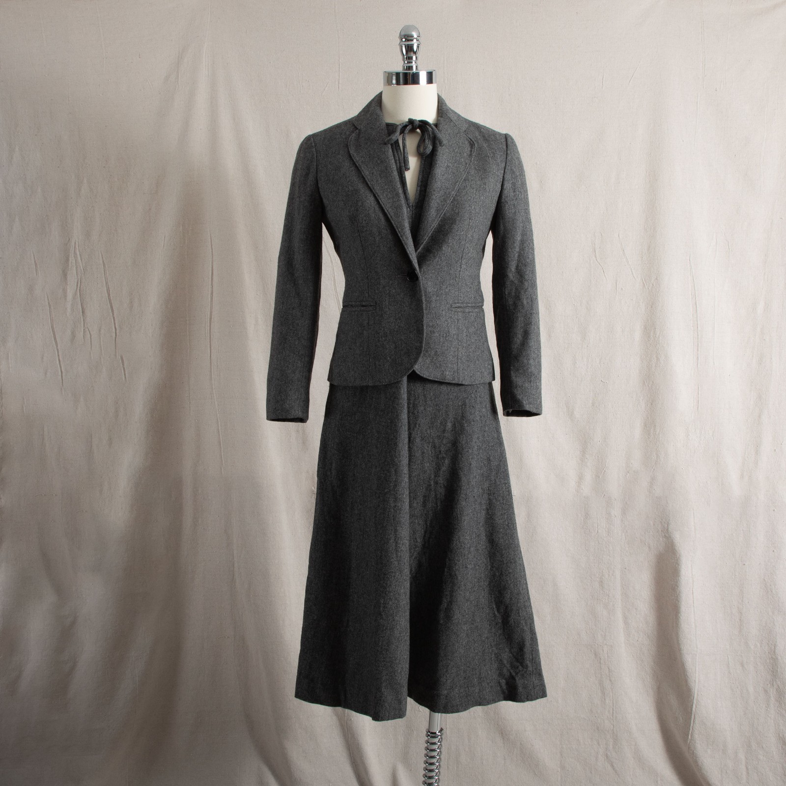 Vintage 70s Diva Evan-Picone Gray Wool Suit Dress Set Blazer Jumper Dress Small