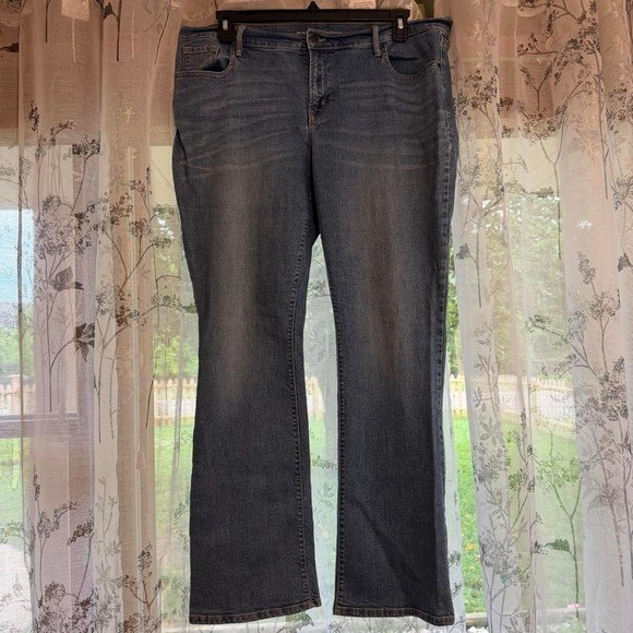 Old Navy Original Mid Rise Bootcut Jeans Blue Denim Size 16 Regular