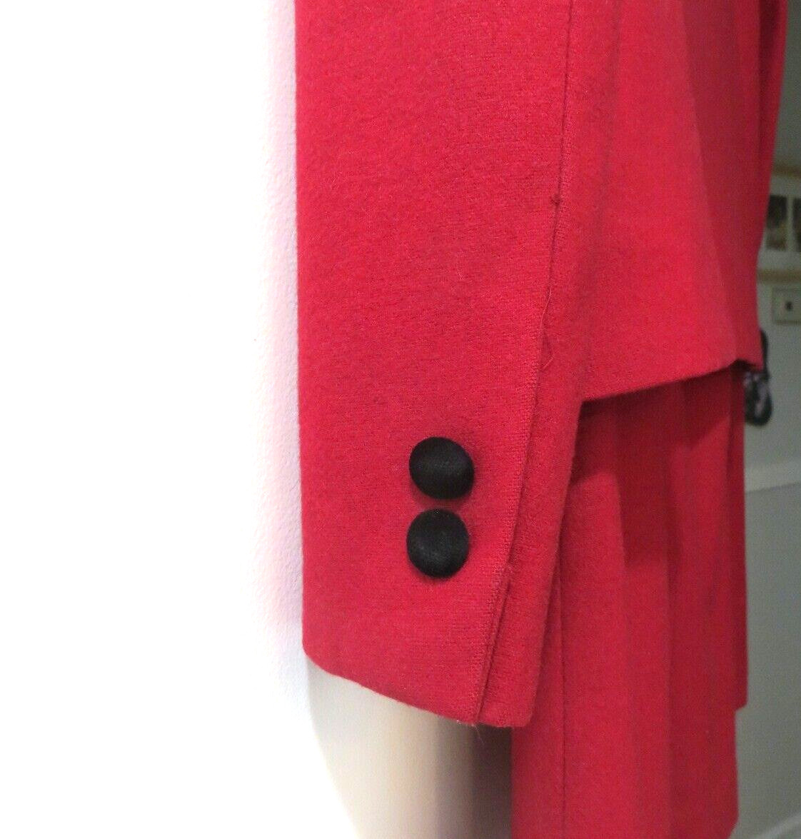 Vintage Sasson Wool Blend Red/ Velvet Trim Jacket & Skirt Set Sz. 8