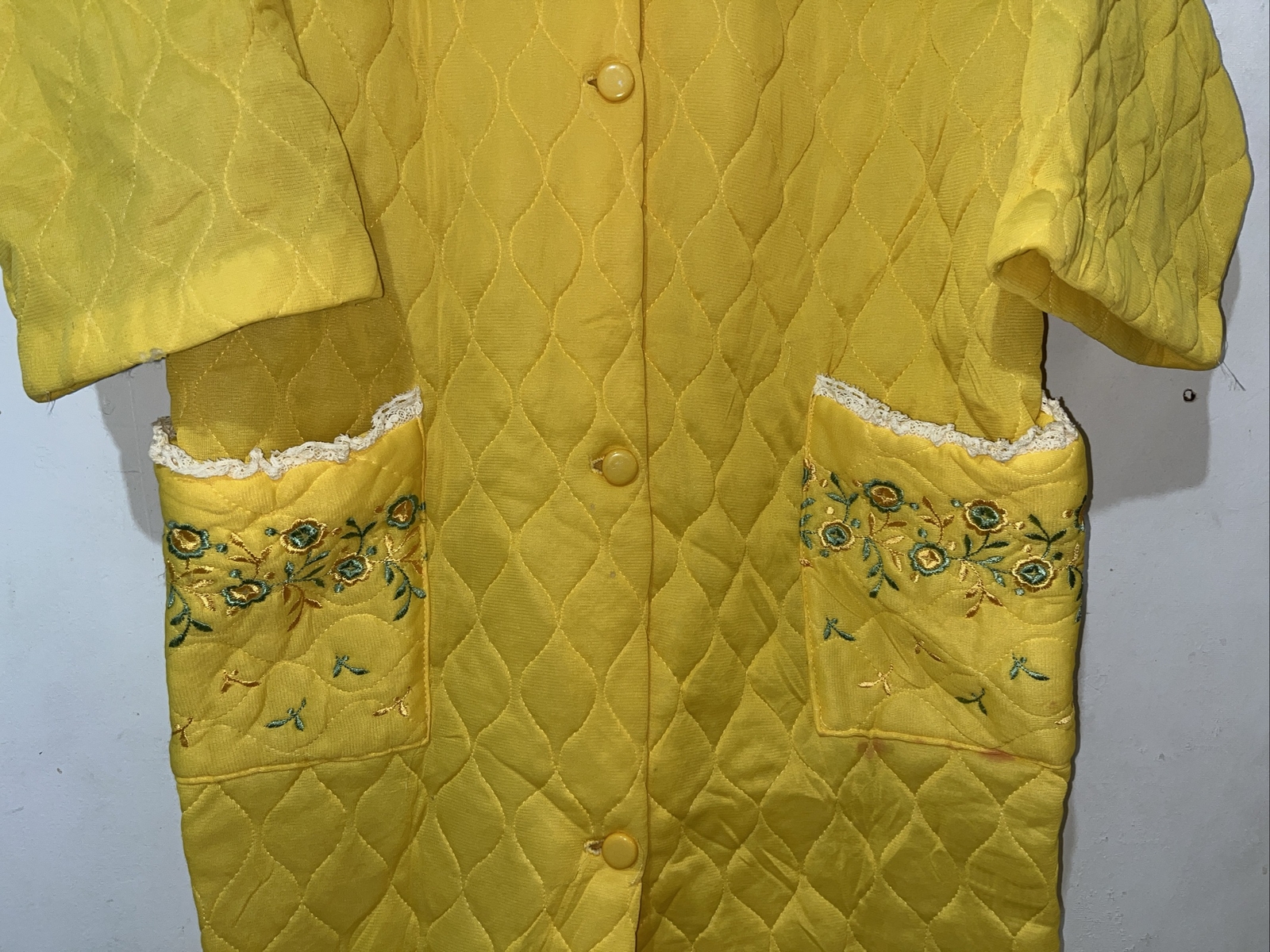 Vtg Paulette New York Housecoat Womens Medium Yellow Quilted Prop Costume Flaws